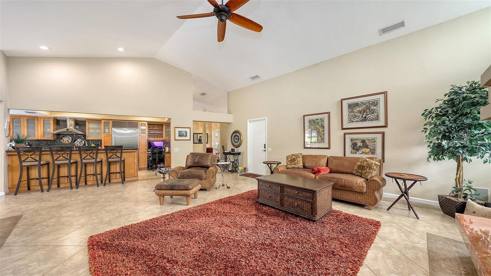 Image 14 of 57 For 3931 Torrey Pines Boulevard