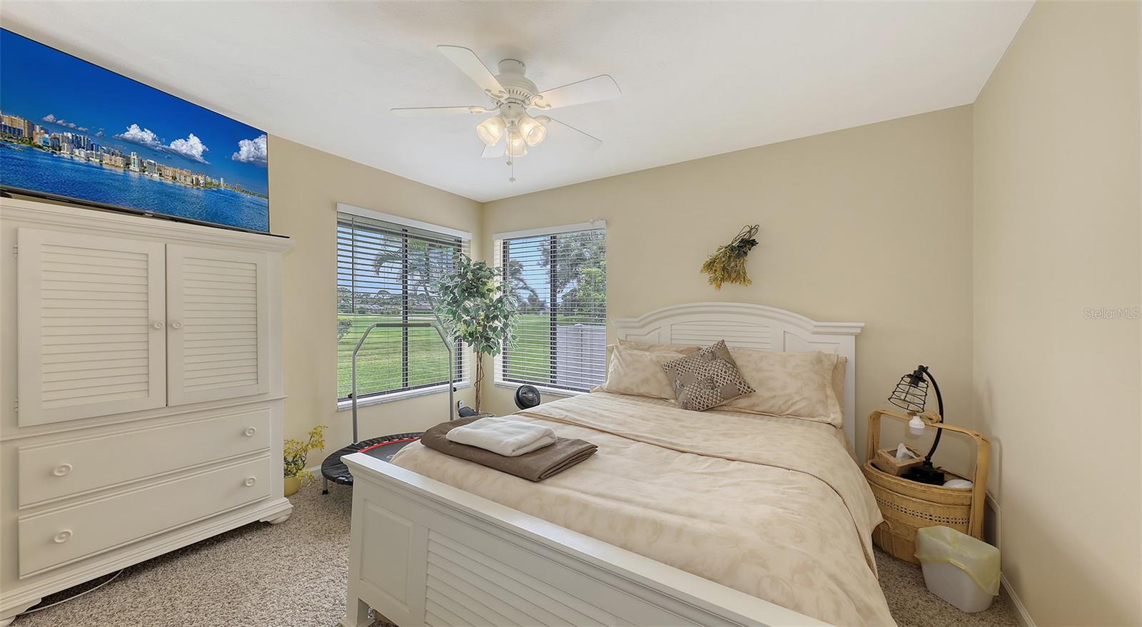 Image 36 of 57 For 3931 Torrey Pines Boulevard