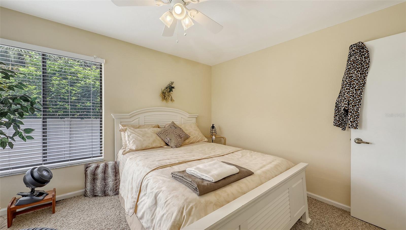 Image 37 of 57 For 3931 Torrey Pines Boulevard