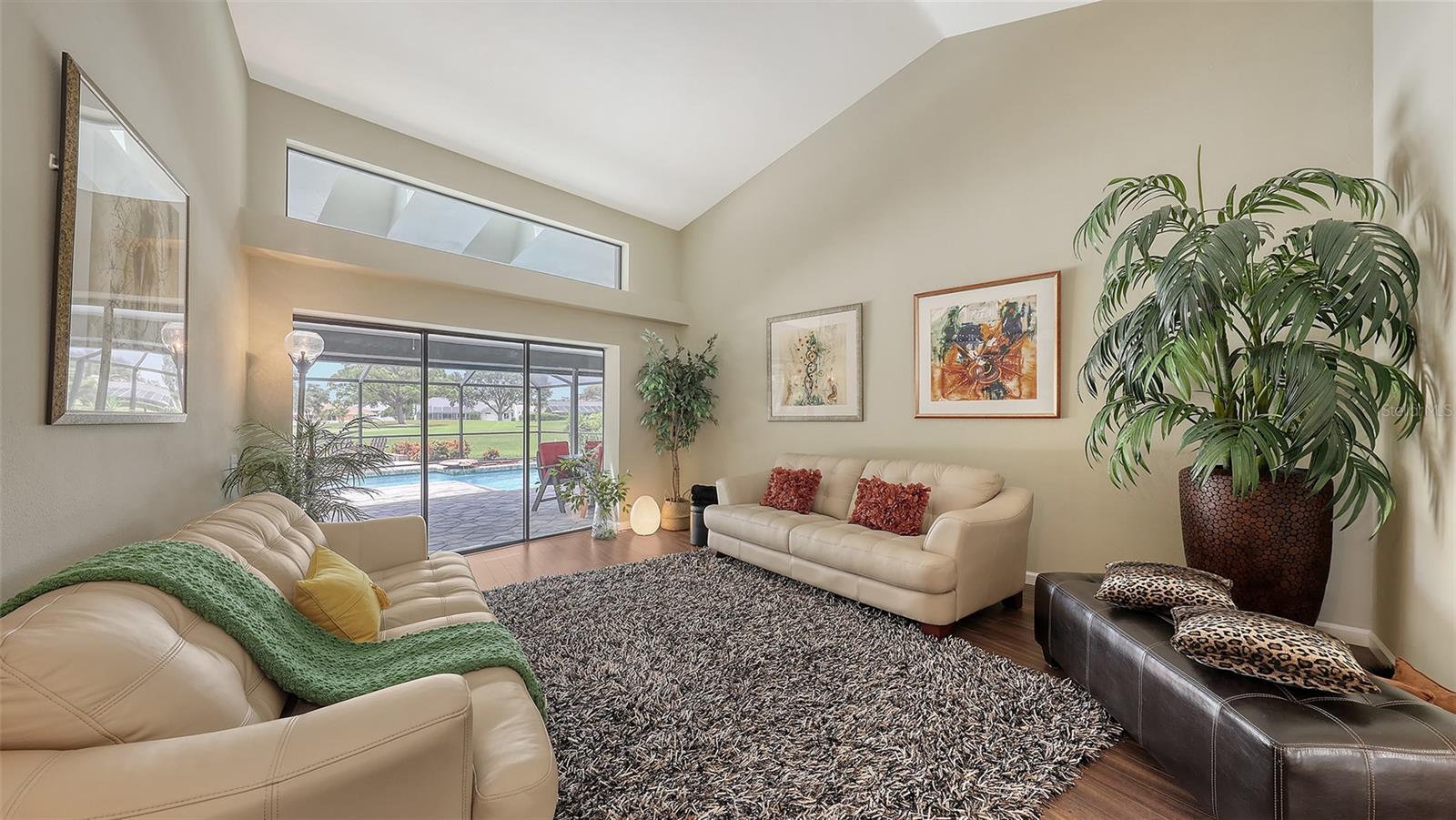 Image 8 of 57 For 3931 Torrey Pines Boulevard