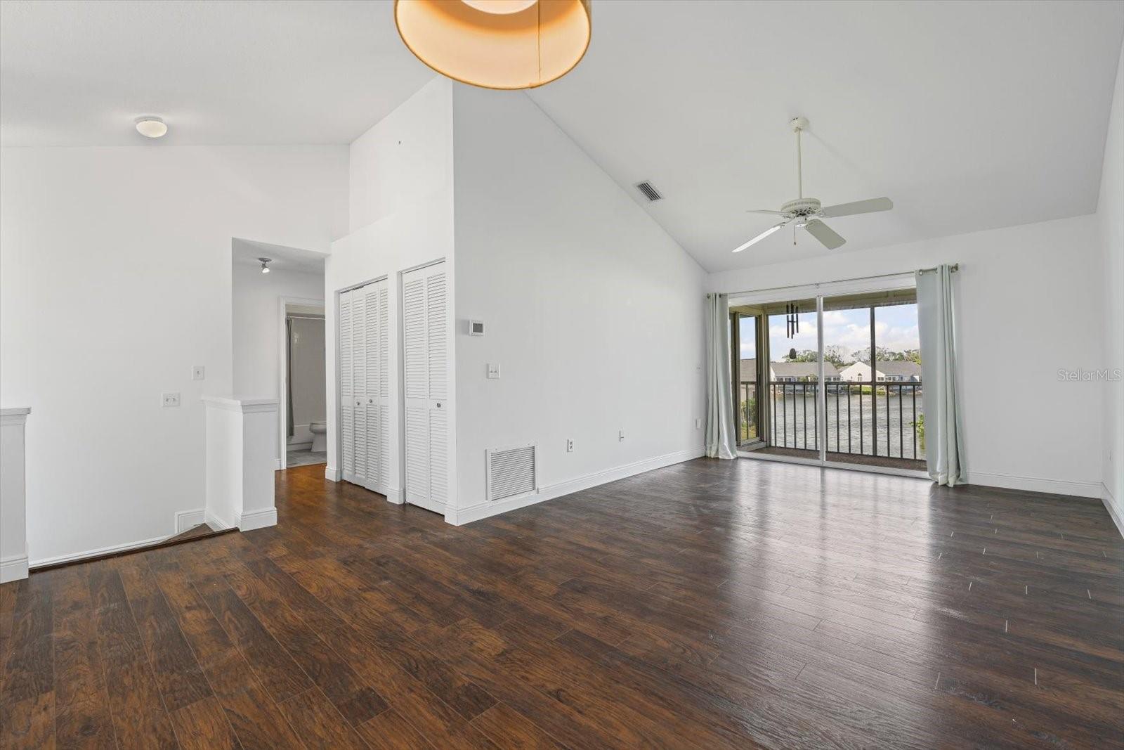 Image 14 of 65 For 970 Sandpiper Circle 970