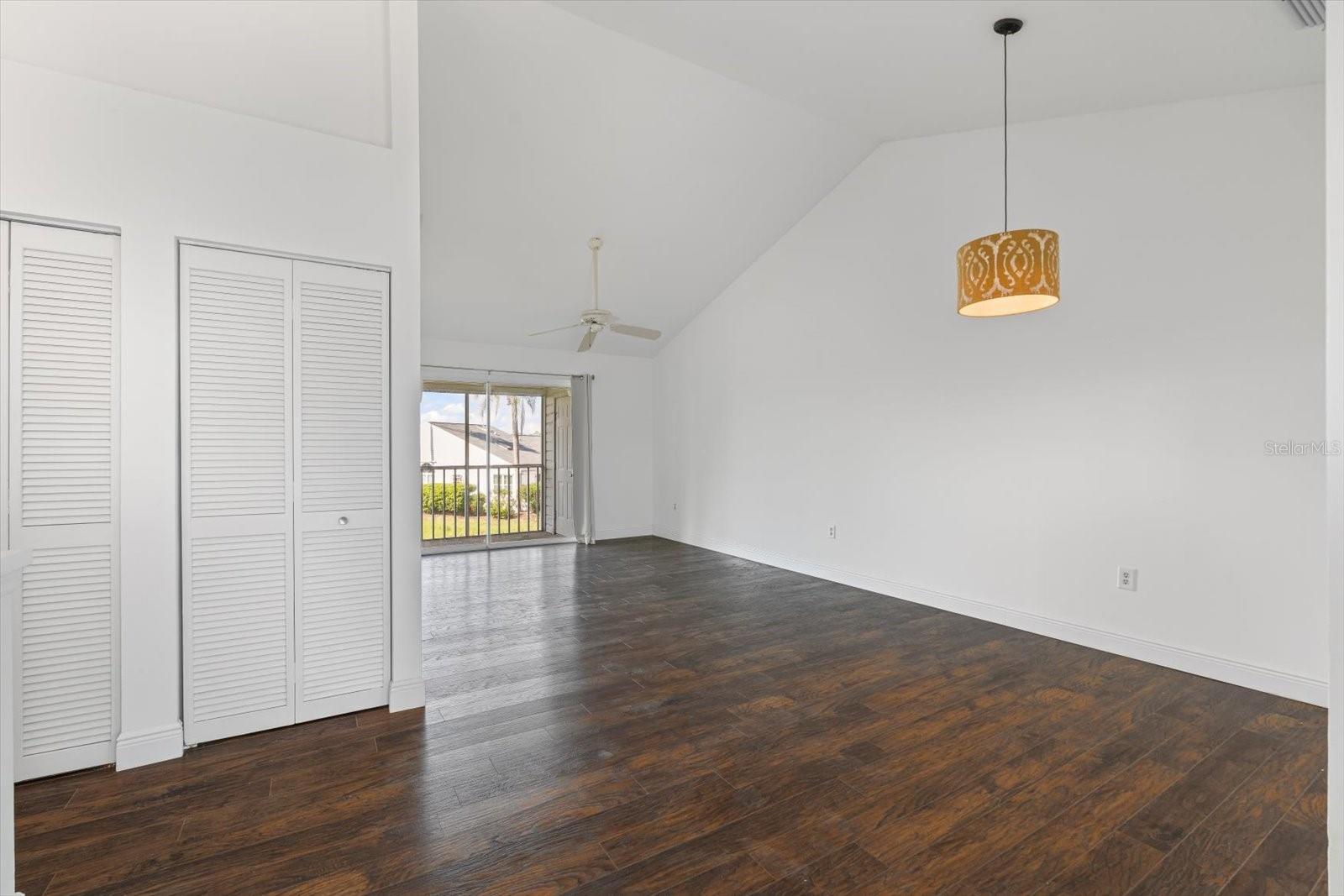 Image 15 of 65 For 970 Sandpiper Circle 970