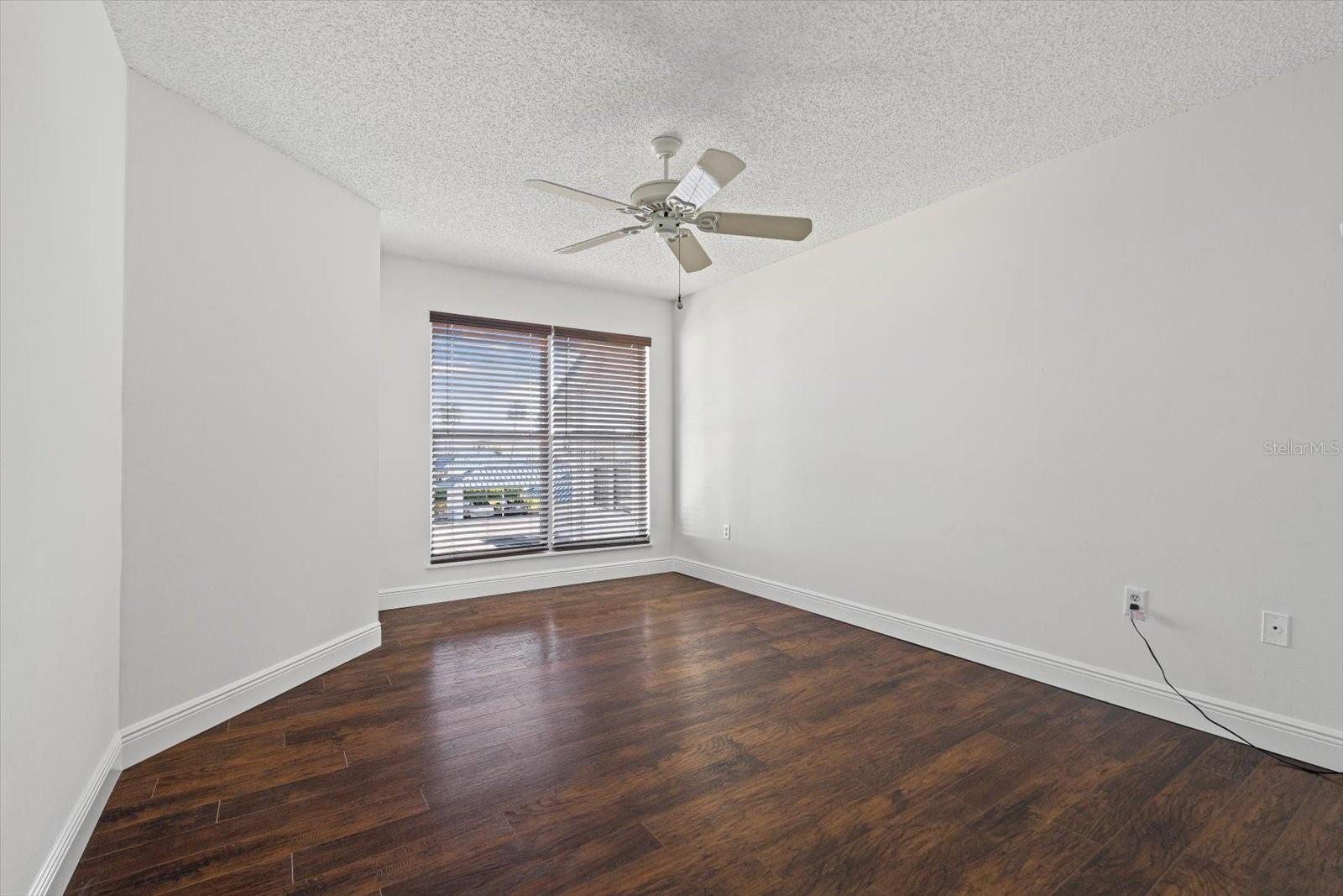 Image 22 of 65 For 970 Sandpiper Circle 970