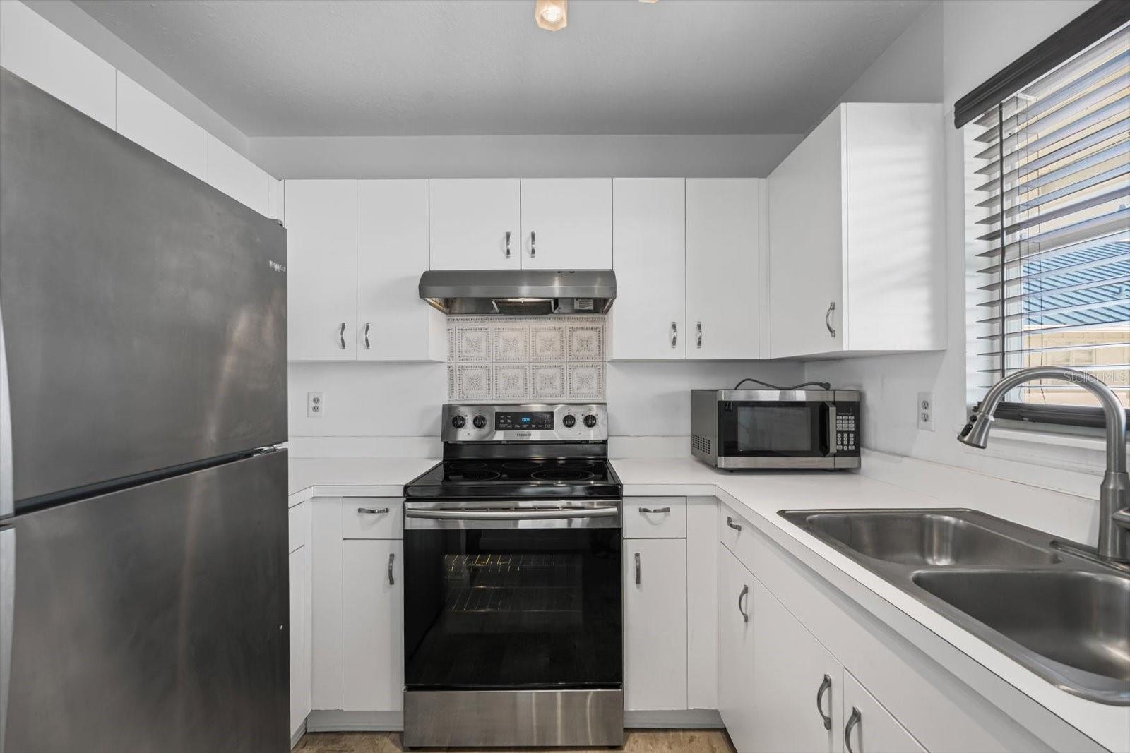 Image 9 of 65 For 970 Sandpiper Circle 970