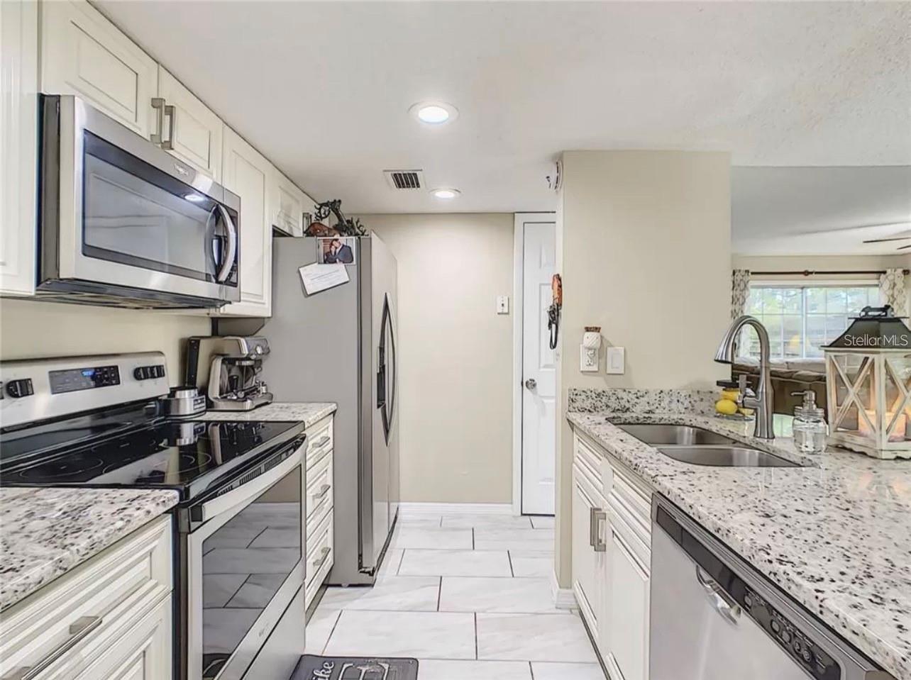 Image 10 of 18 For 1006 Longfellow Court 176c
