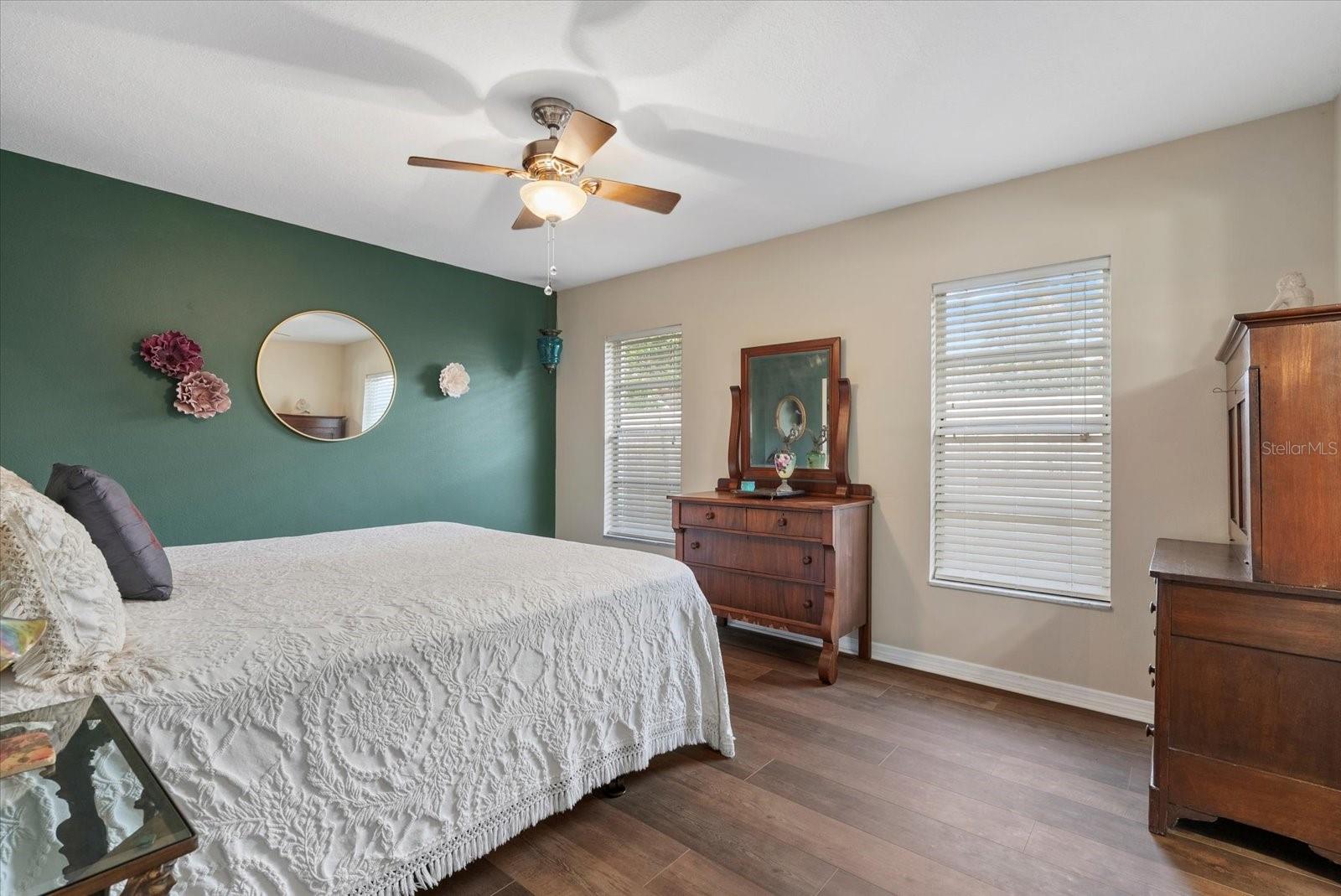 Image 11 of 35 For 816 Queen Palm Lane