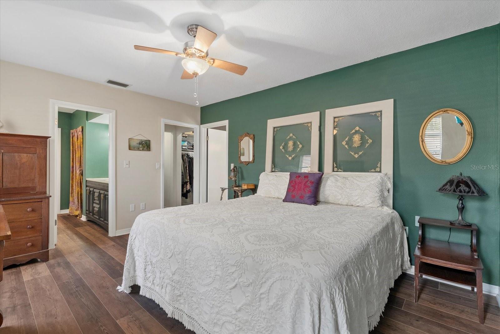 Image 13 of 35 For 816 Queen Palm Lane