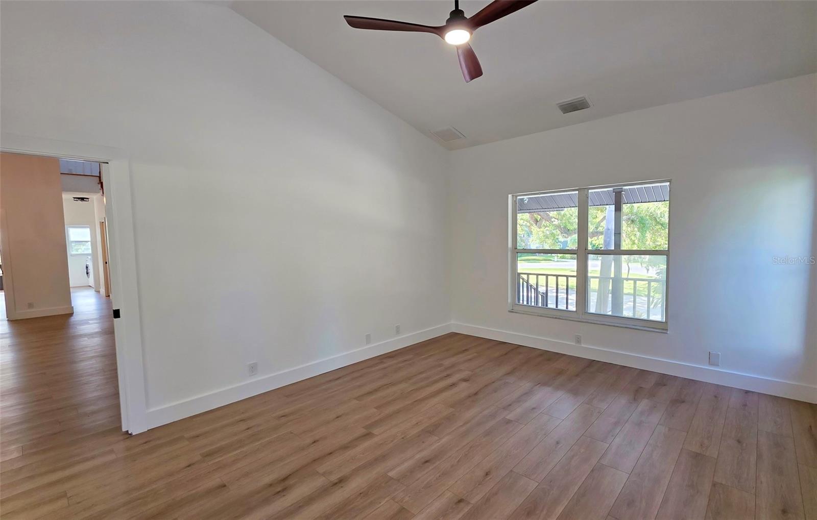 Image 17 of 58 For 4074 Redbird Circle