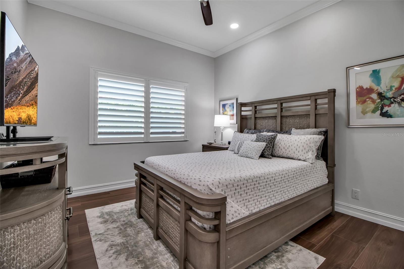Image 45 of 100 For 462 Macewen Drive