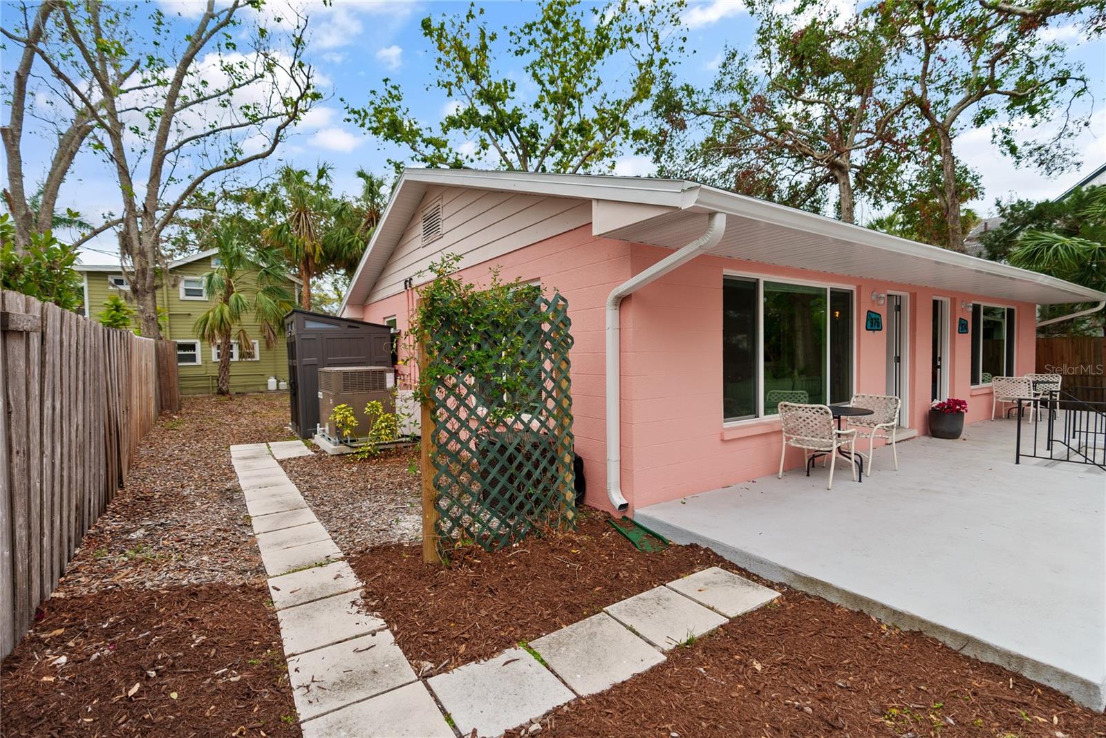 Image 31 of 44 For 974 Tennessee Lane