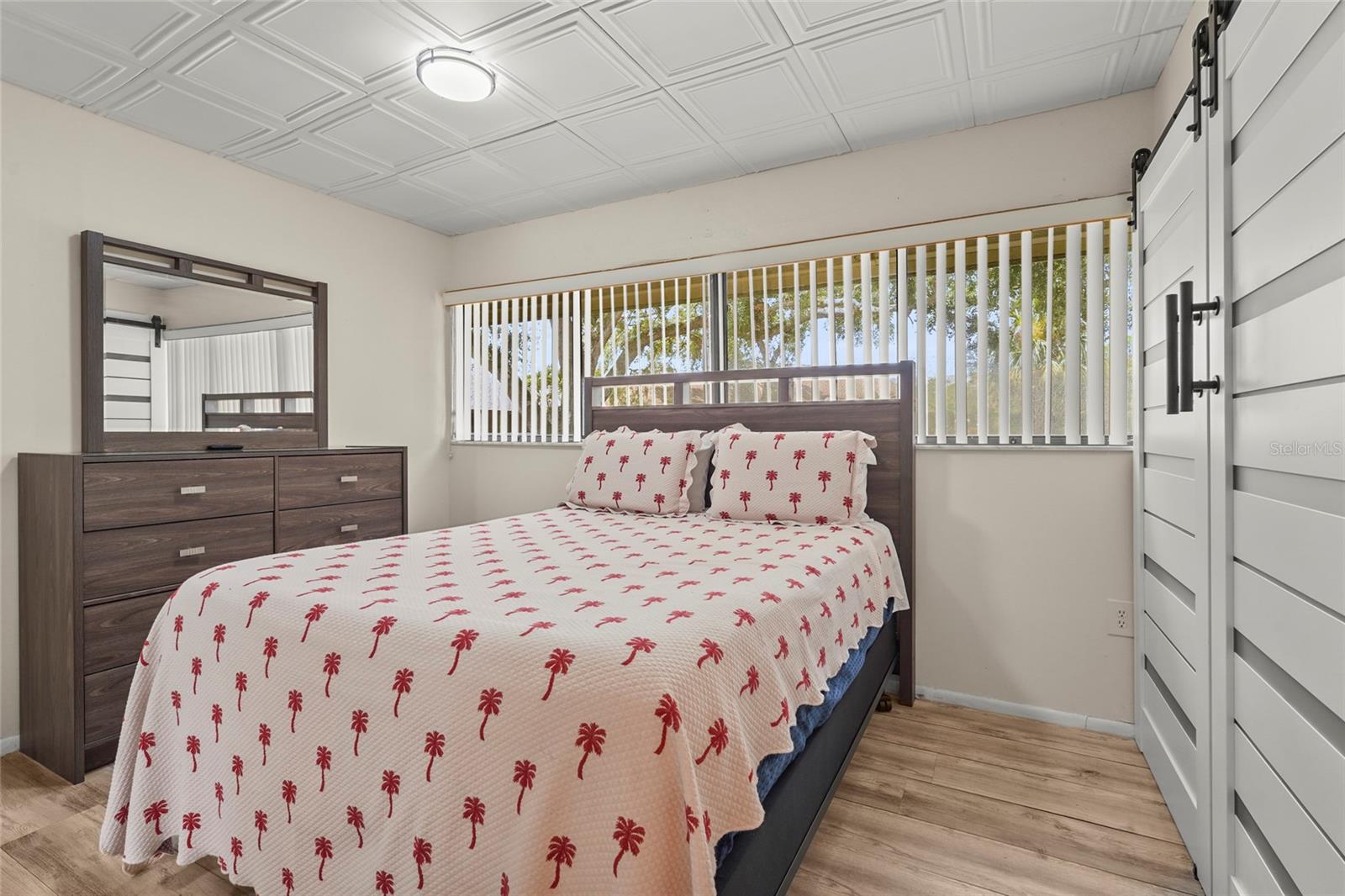 Image 21 of 60 For 3523 Longmeadow  12