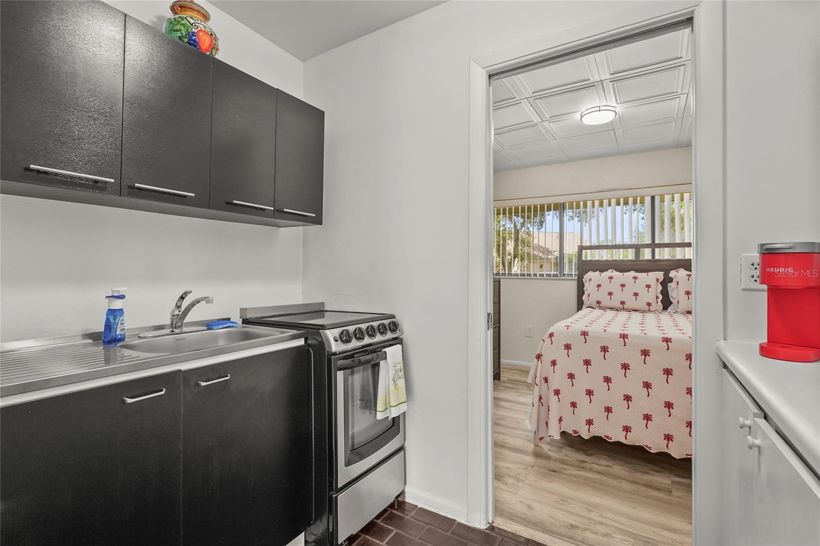 Image 4 of 60 For 3523 Longmeadow  12