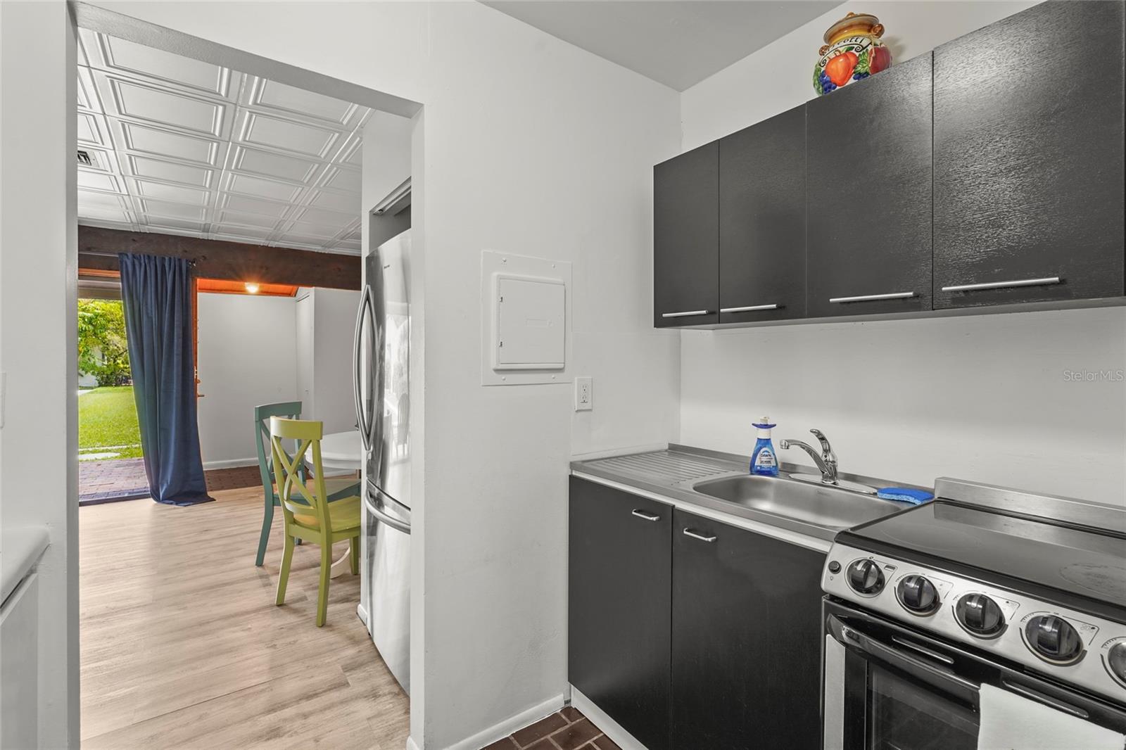 Image 5 of 60 For 3523 Longmeadow  12