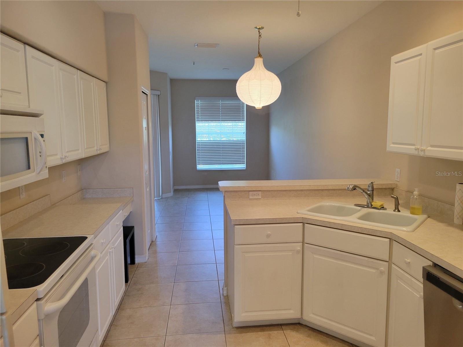 Image 3 of 6 For 4529 Cinnamon Drive 0