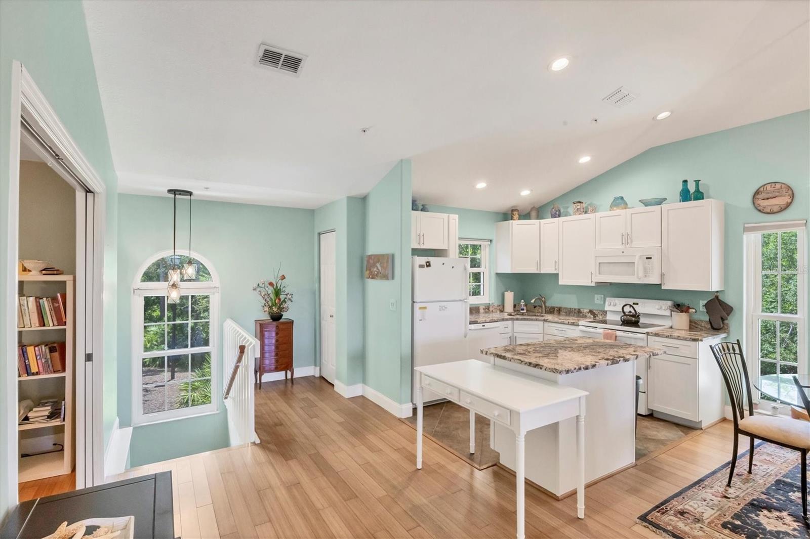 Image 6 of 47 For 8390 Wingate Drive 520
