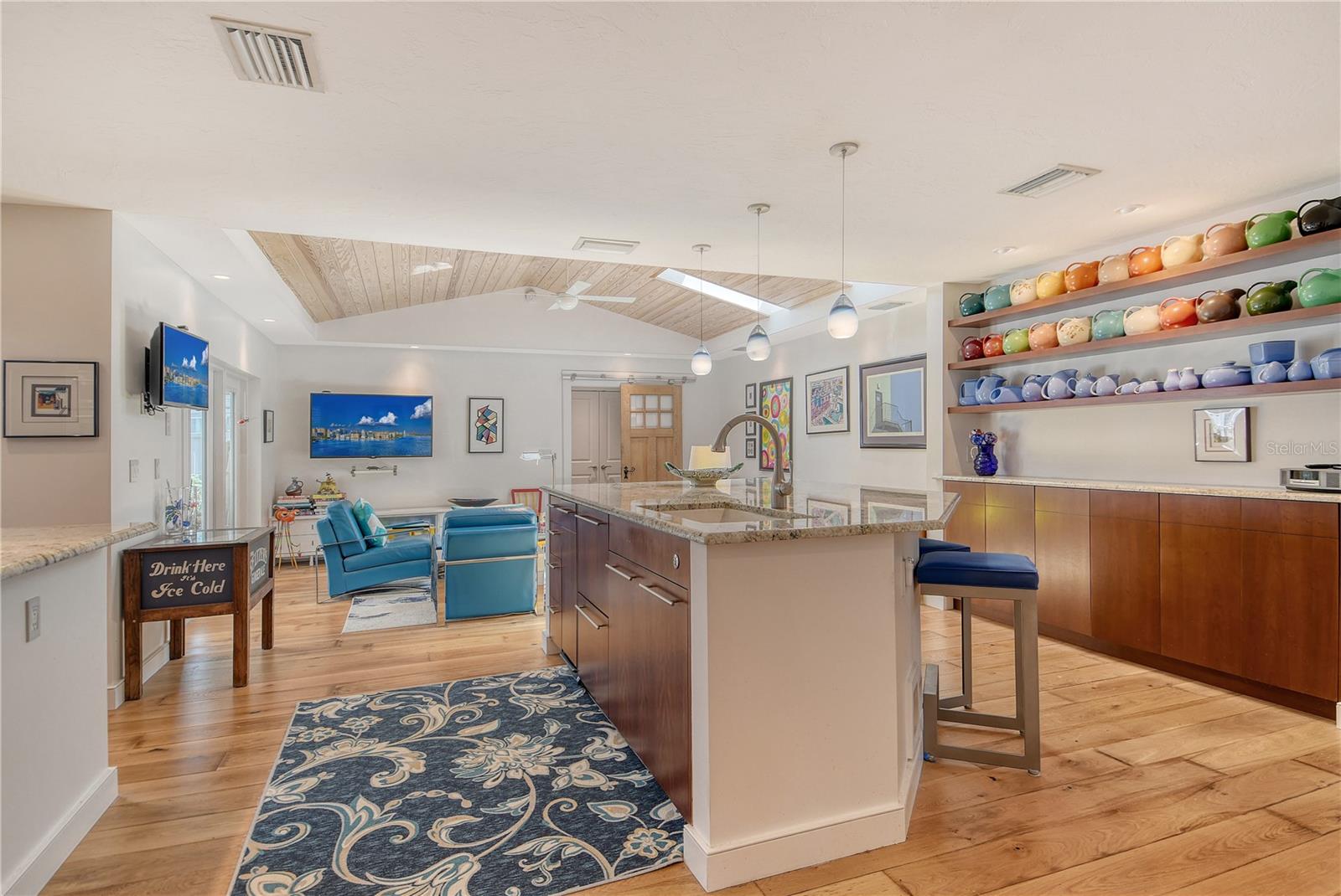 Image 11 of 59 For 6308 4th Avenue Nw