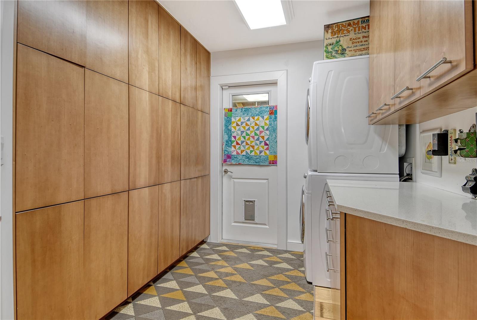Image 20 of 59 For 6308 4th Avenue Nw