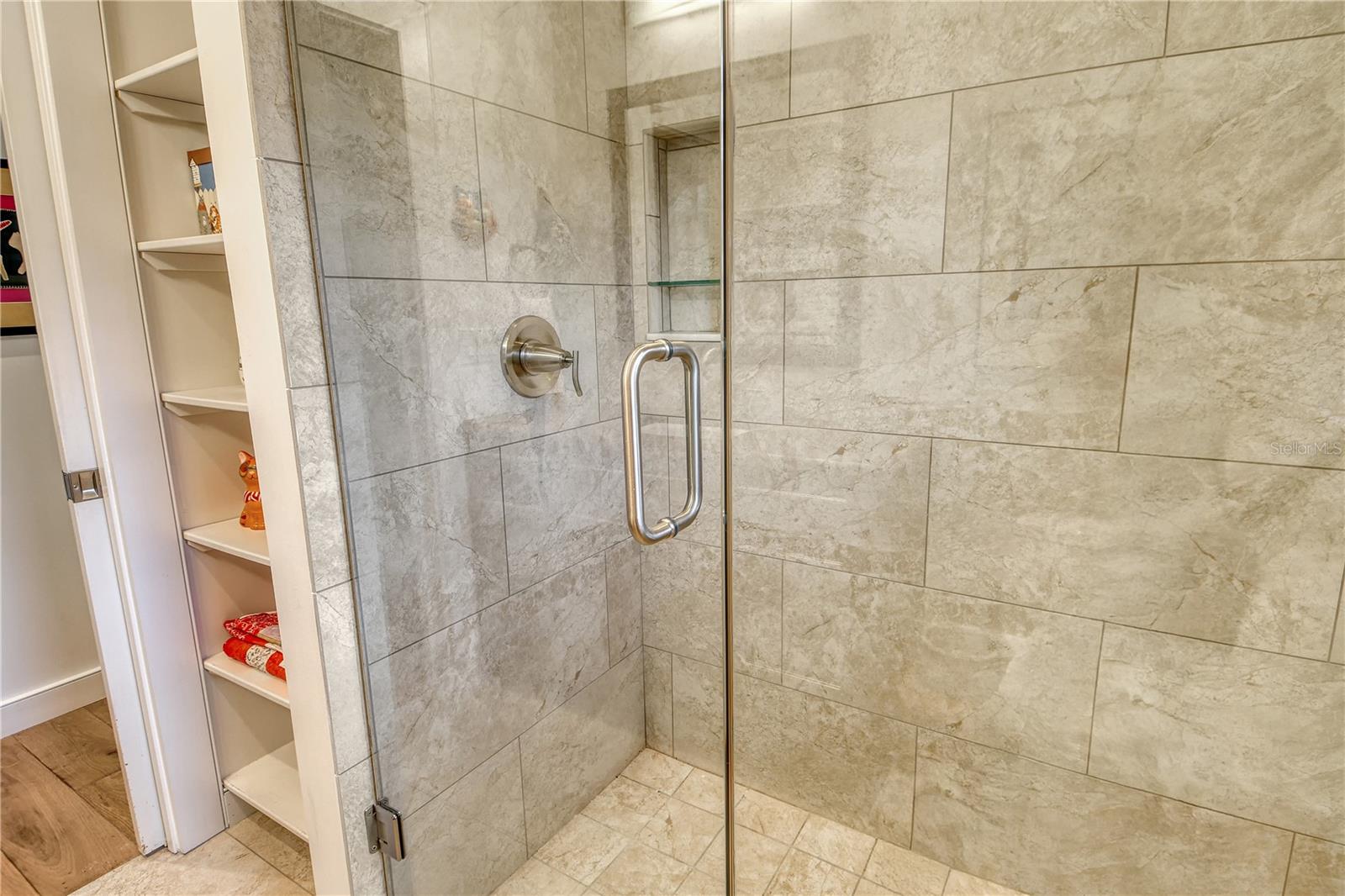 Image 32 of 59 For 6308 4th Avenue Nw