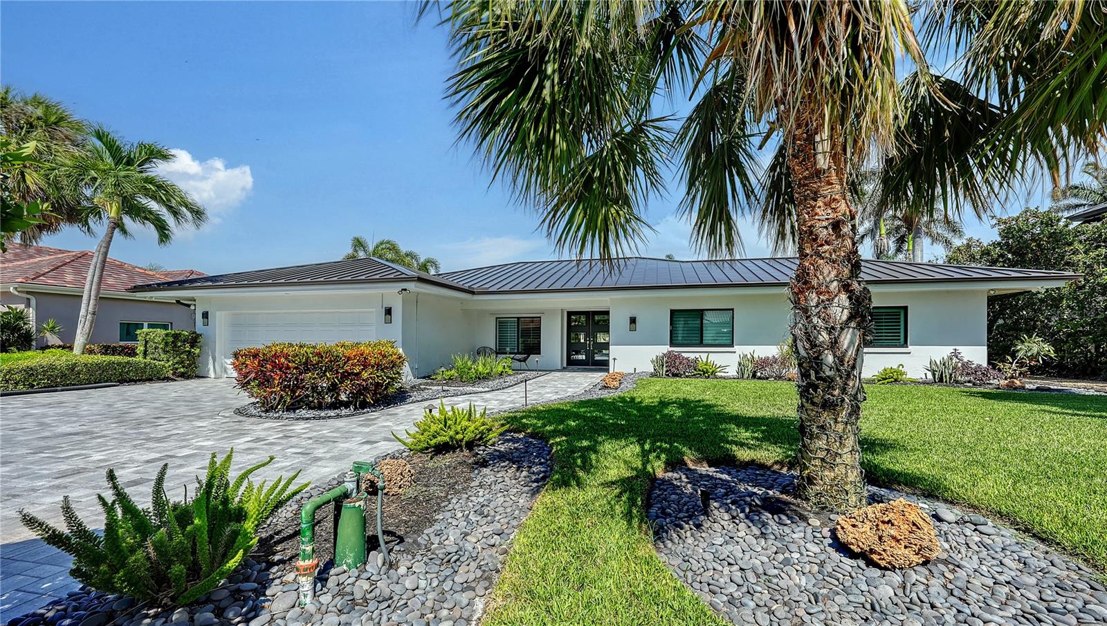 Image 2 of 50 For 659 Owl Drive