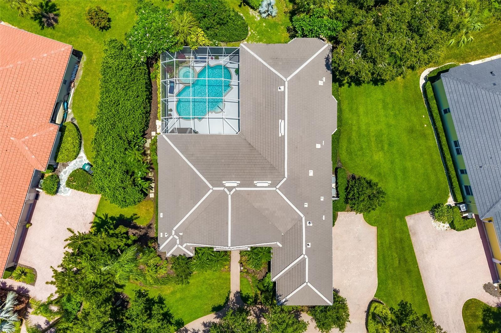 Image 12 of 71 For 8844 Bloomfield Boulevard
