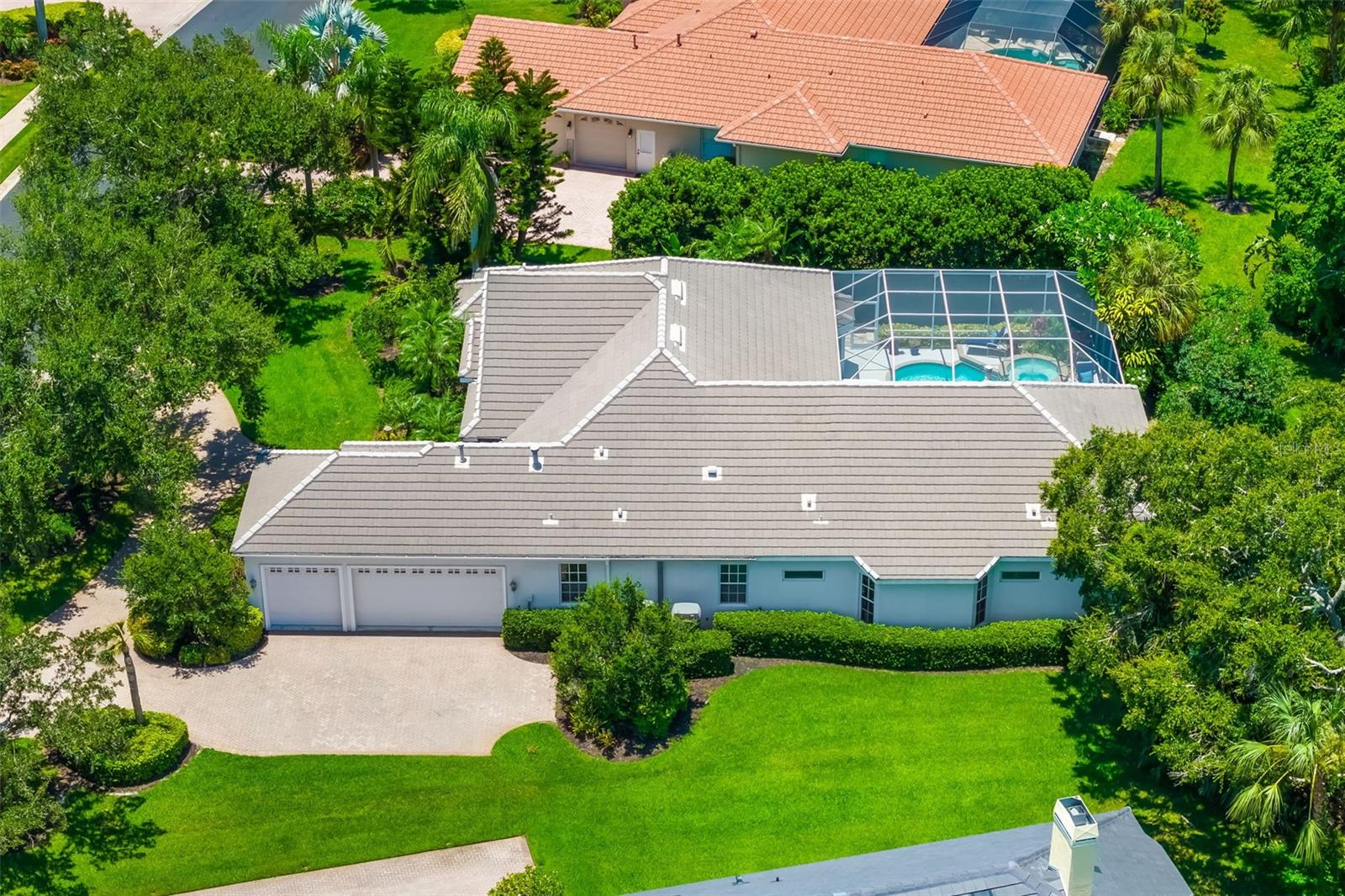 Image 15 of 71 For 8844 Bloomfield Boulevard