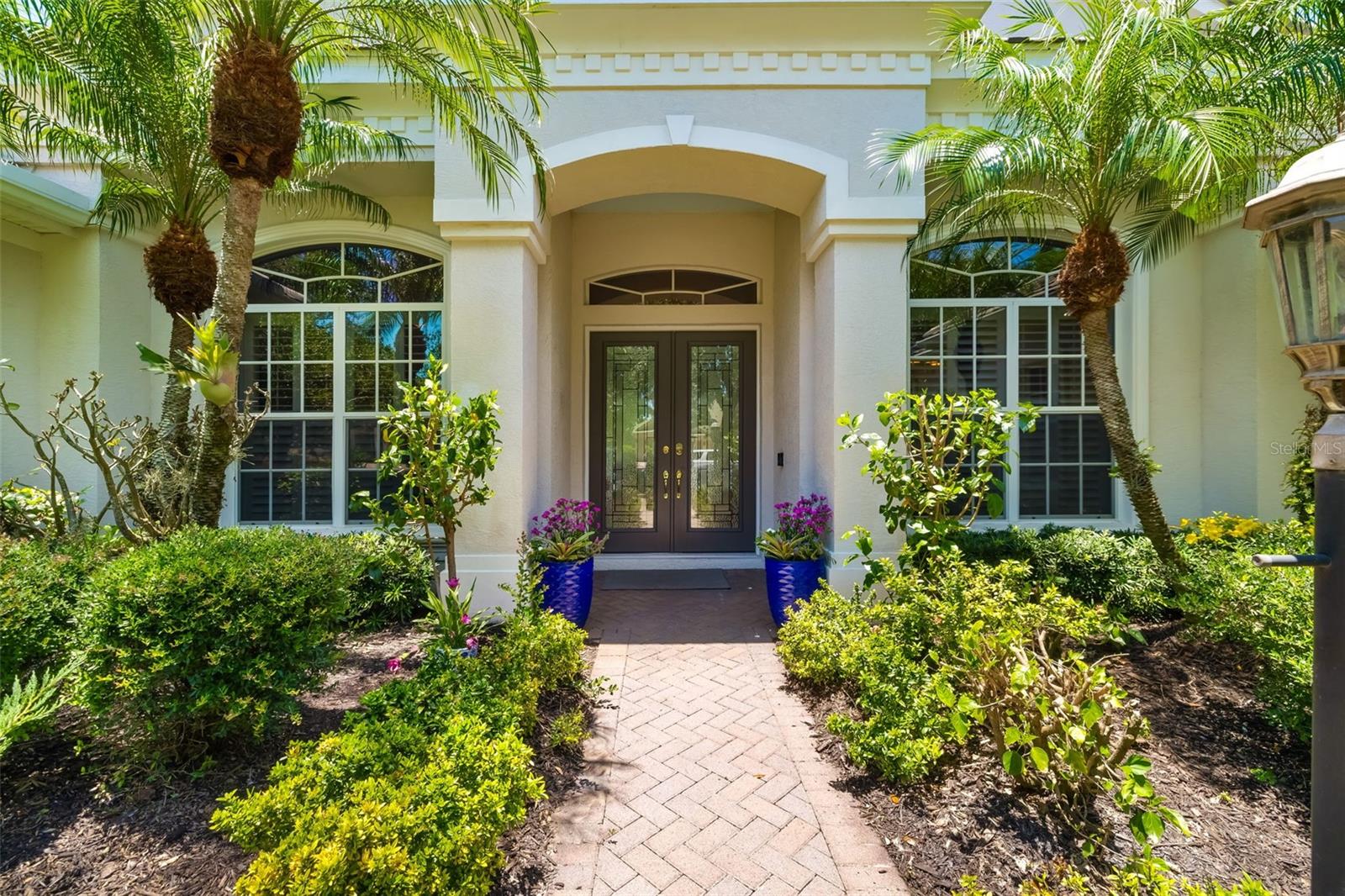 Image 9 of 71 For 8844 Bloomfield Boulevard