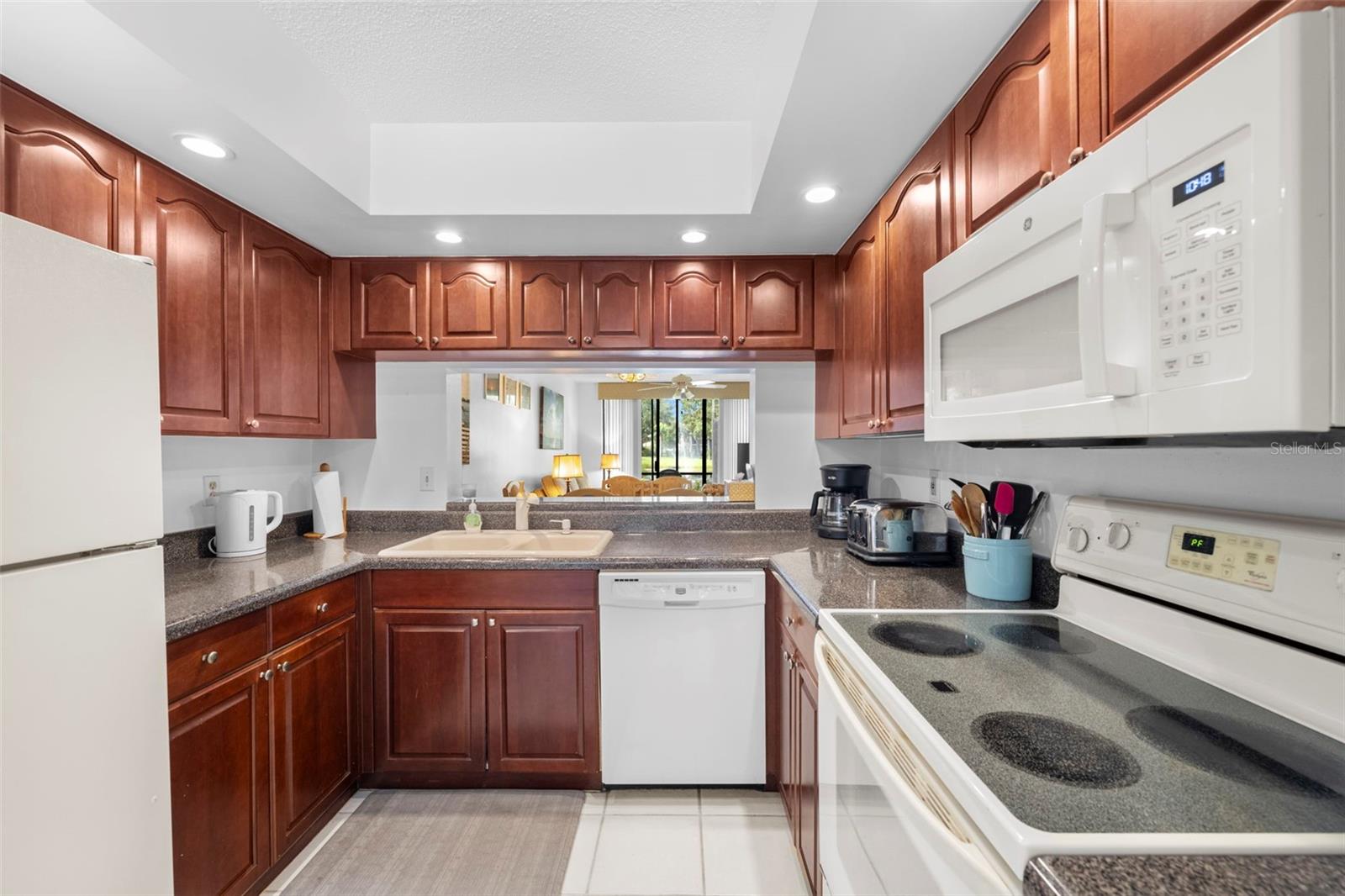 Image 5 of 30 For 4415 45th Avenue W 102