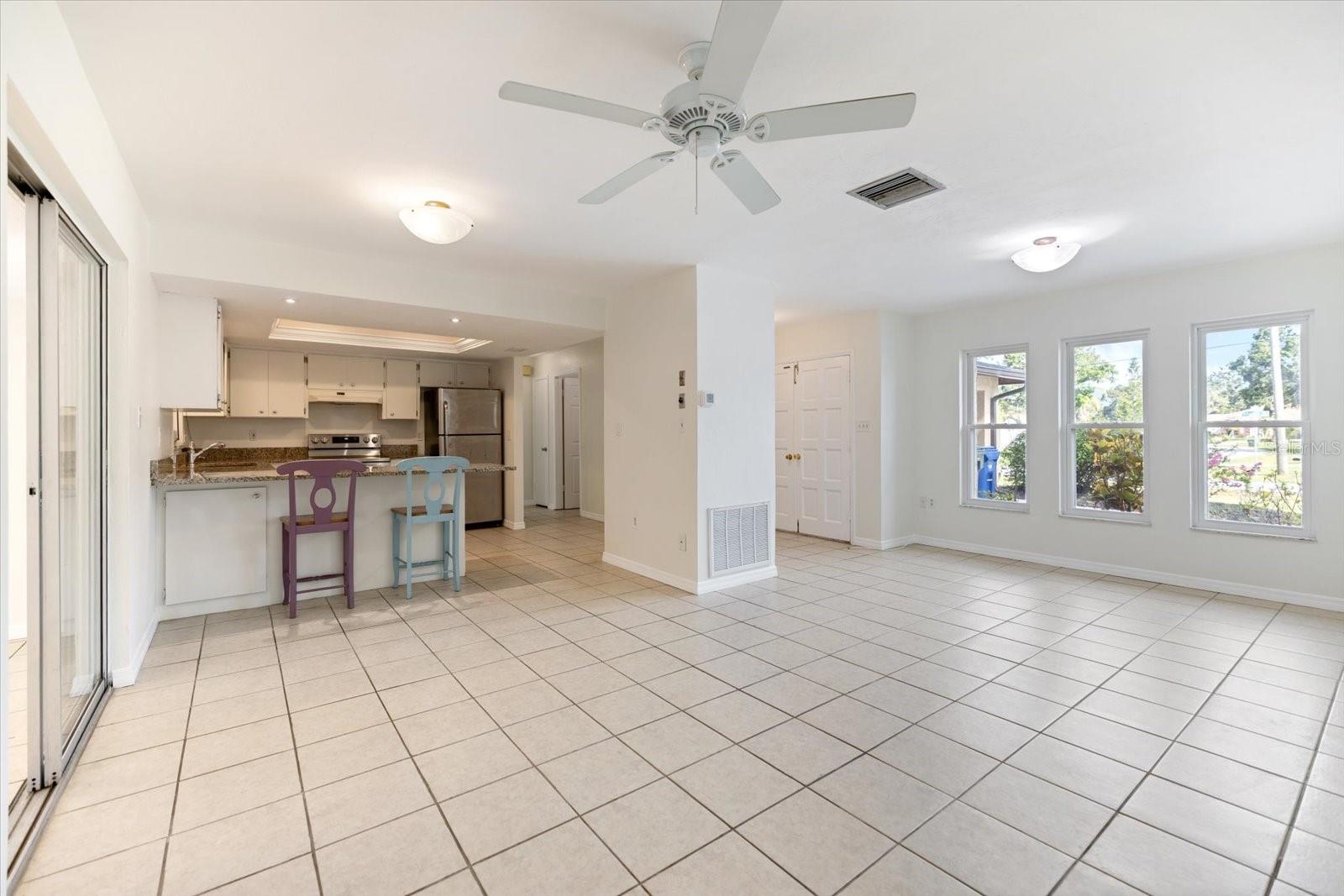 Image 14 of 44 For 2517 Amanda Drive