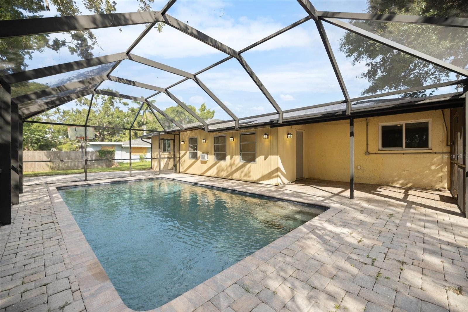 Image 37 of 44 For 2517 Amanda Drive