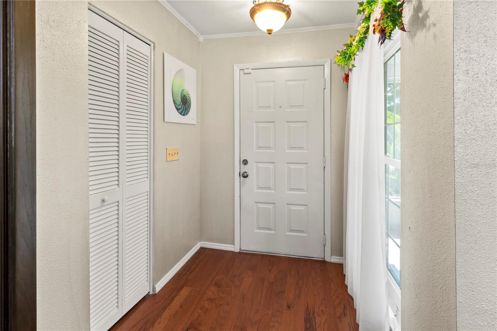 Image 11 of 56 For 8606 Gold Pine Drive