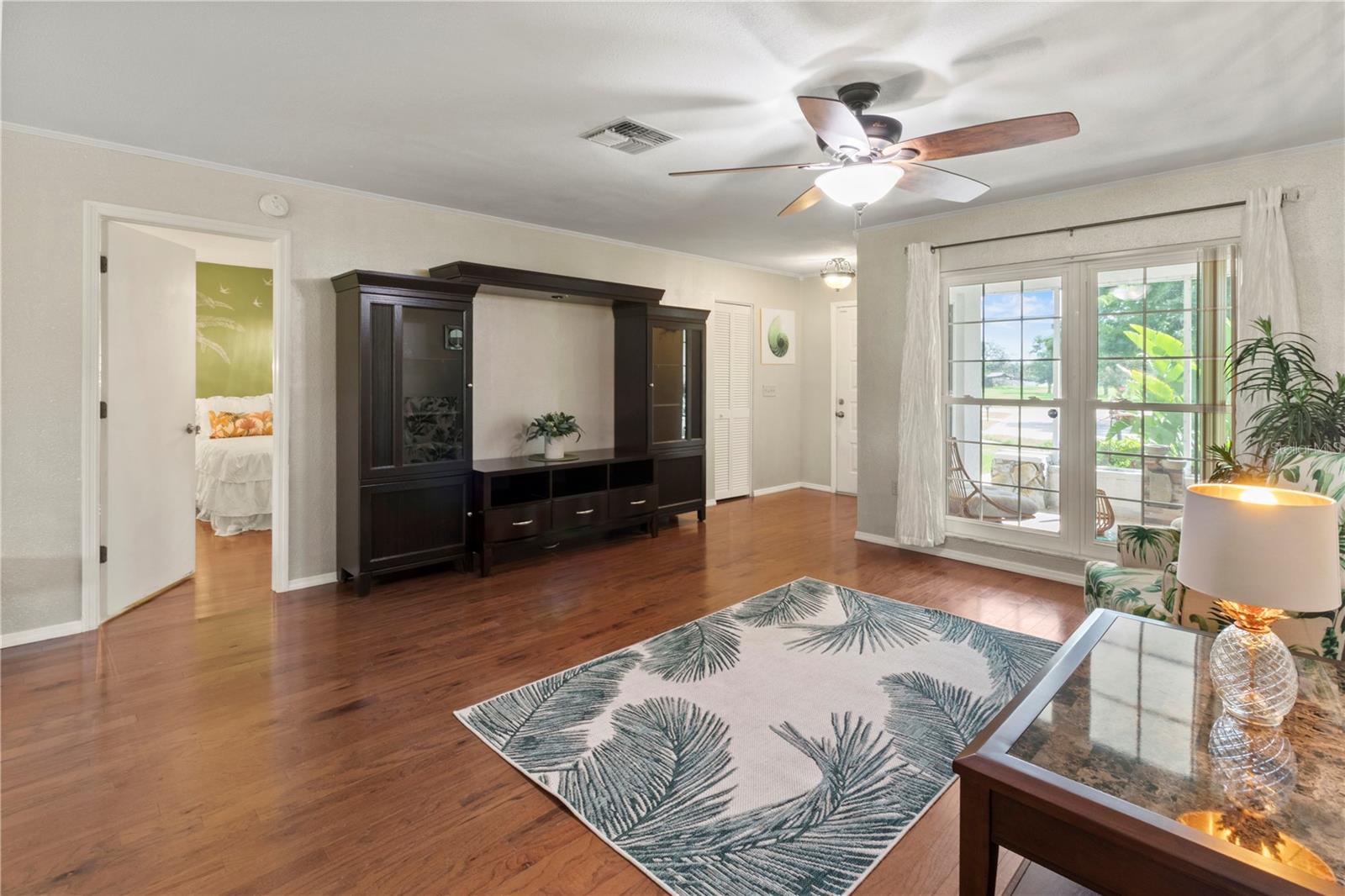 Image 15 of 56 For 8606 Gold Pine Drive