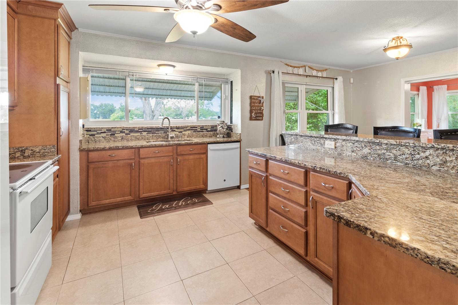 Image 20 of 56 For 8606 Gold Pine Drive