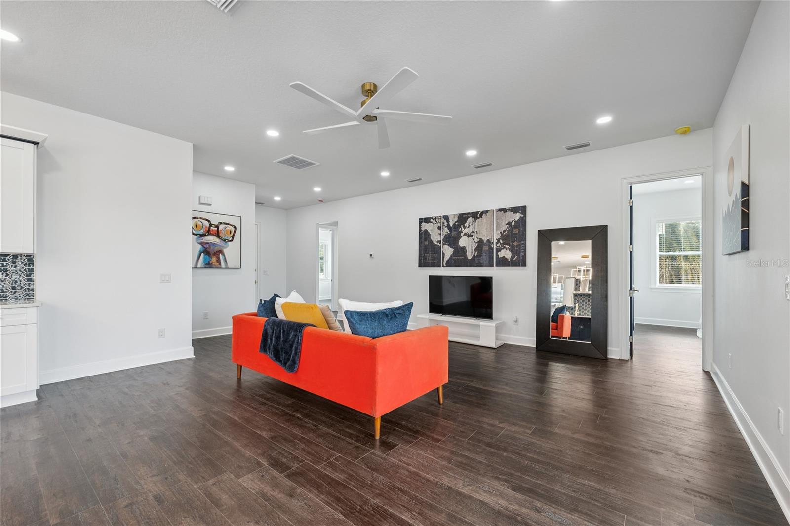 Image 7 of 25 For 8605 Inwood Drive