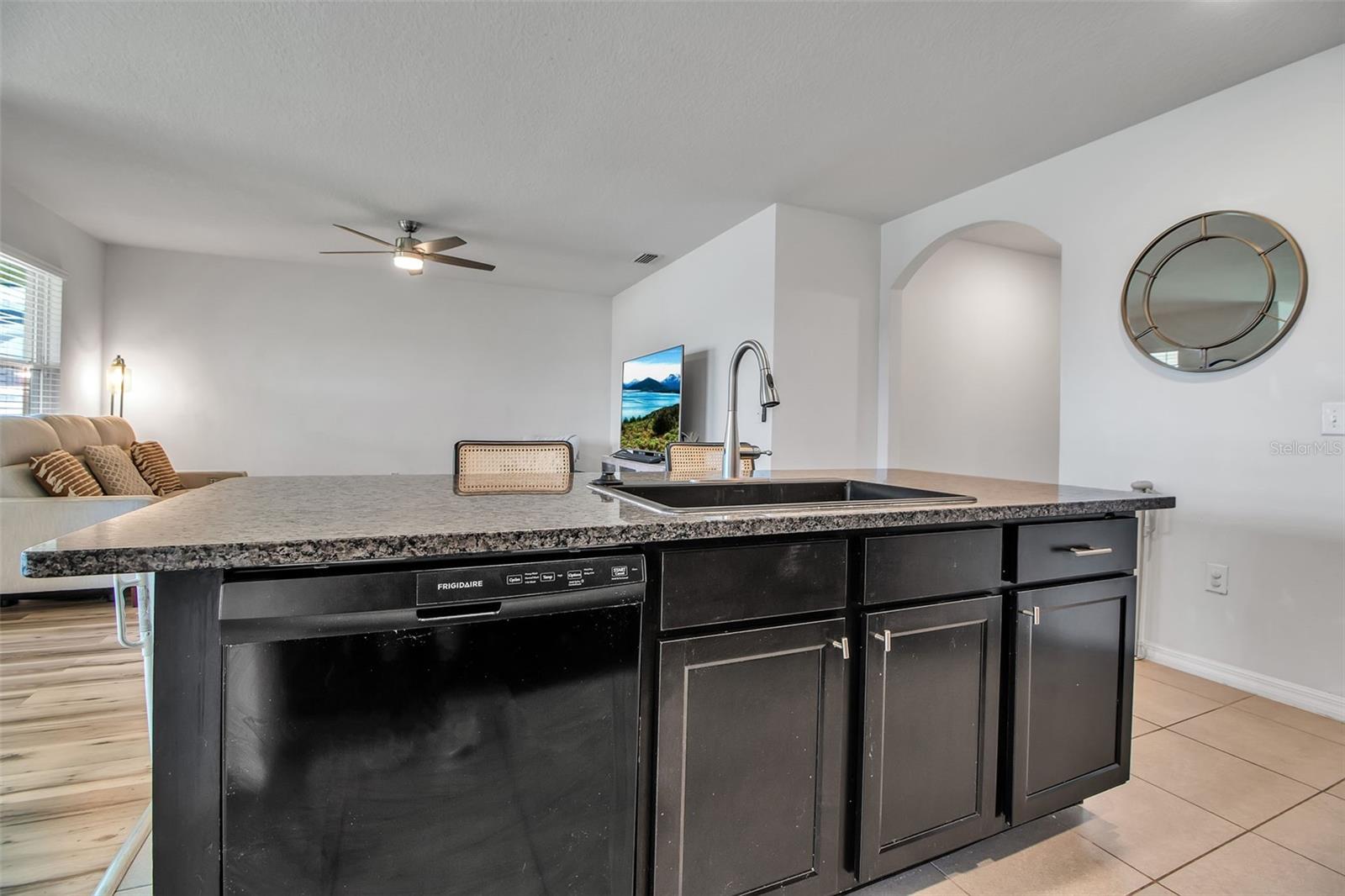 Image 13 of 49 For 362 Tierra Verde Way