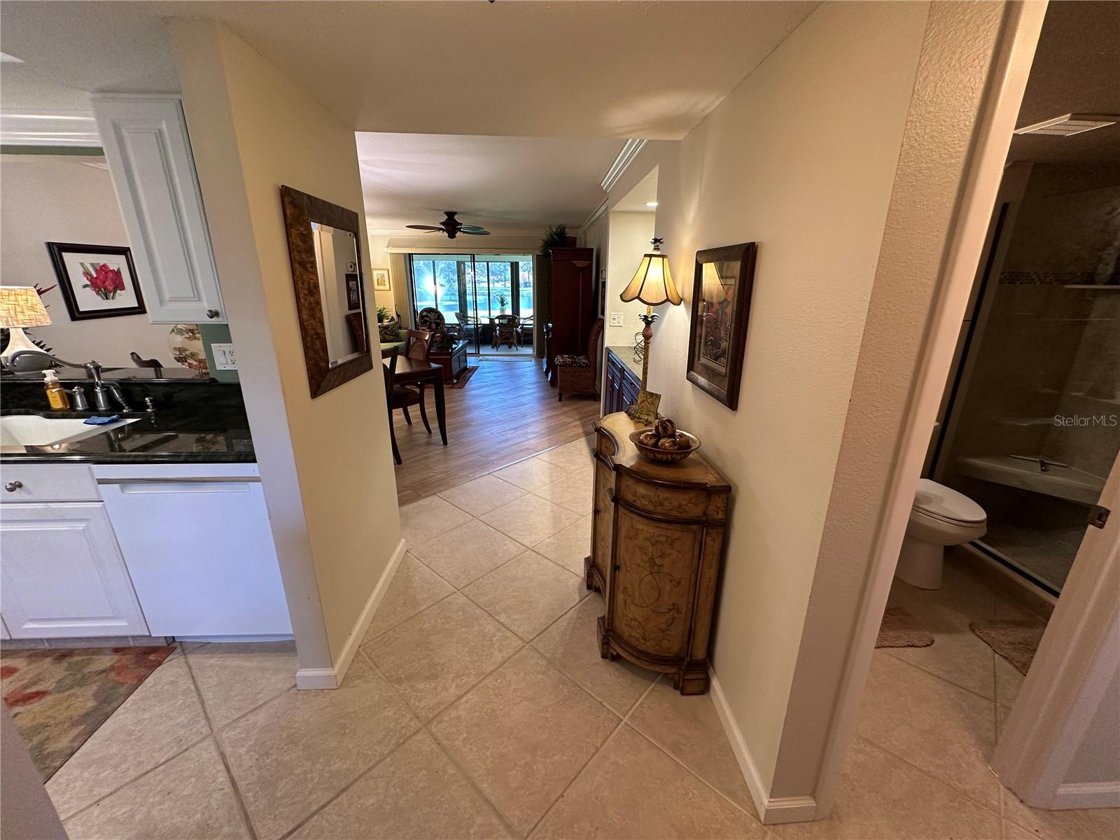 Image 5 of 40 For 760 Avenida Estancia  217