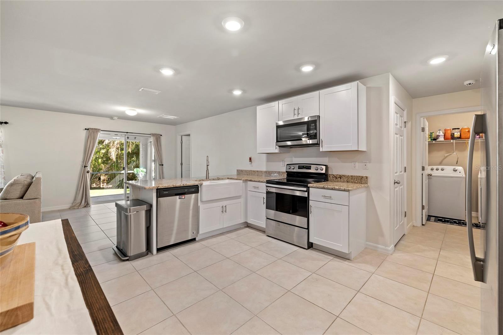 Image 15 of 30 For 24748 Rio Villa Lakes Circle