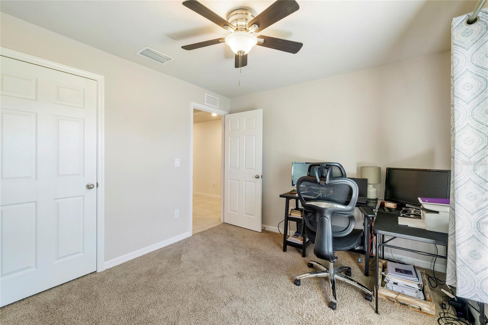 Image 21 of 30 For 24748 Rio Villa Lakes Circle