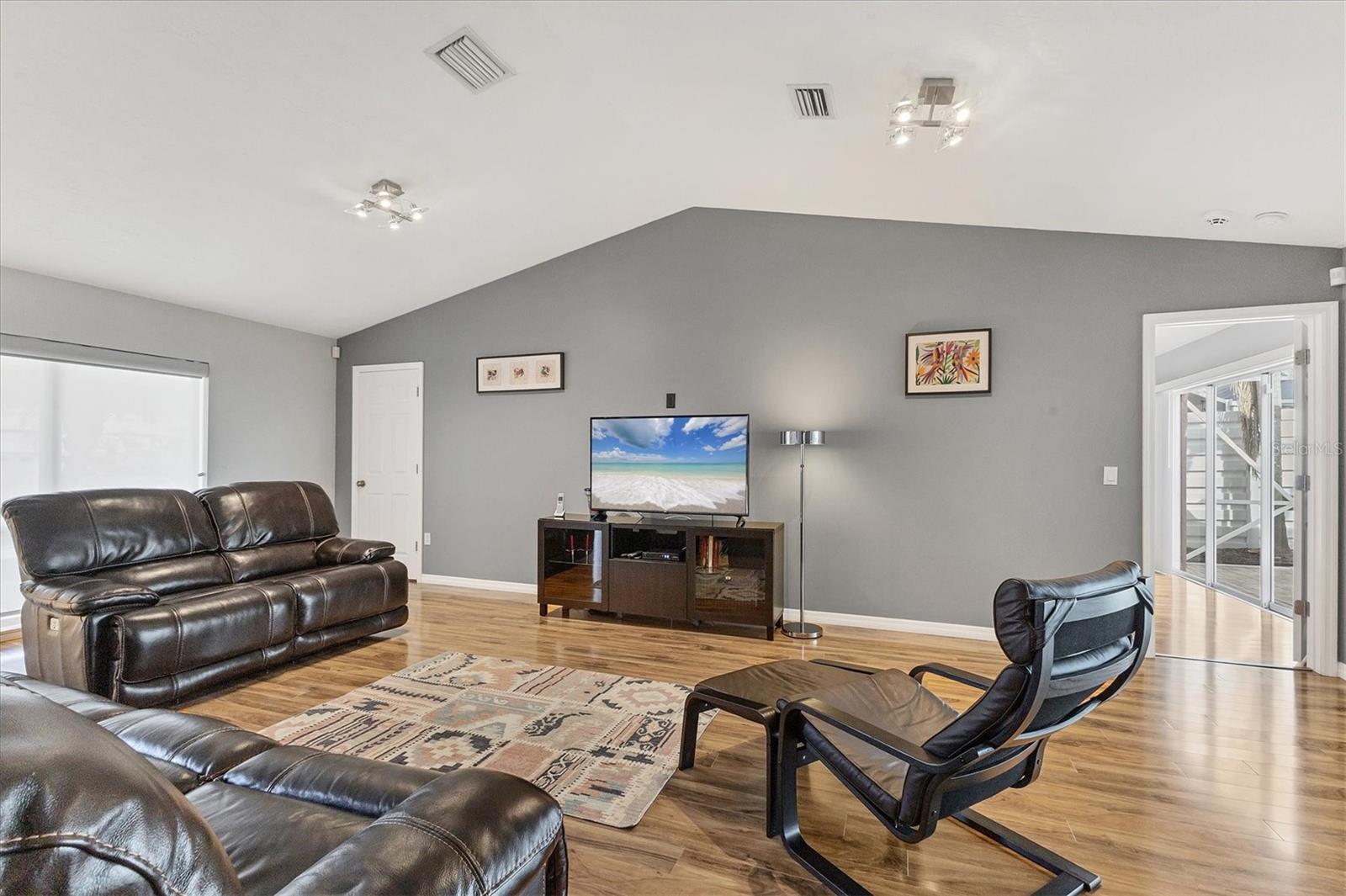 Image 6 of 37 For 4723 61st Avenue Drive W