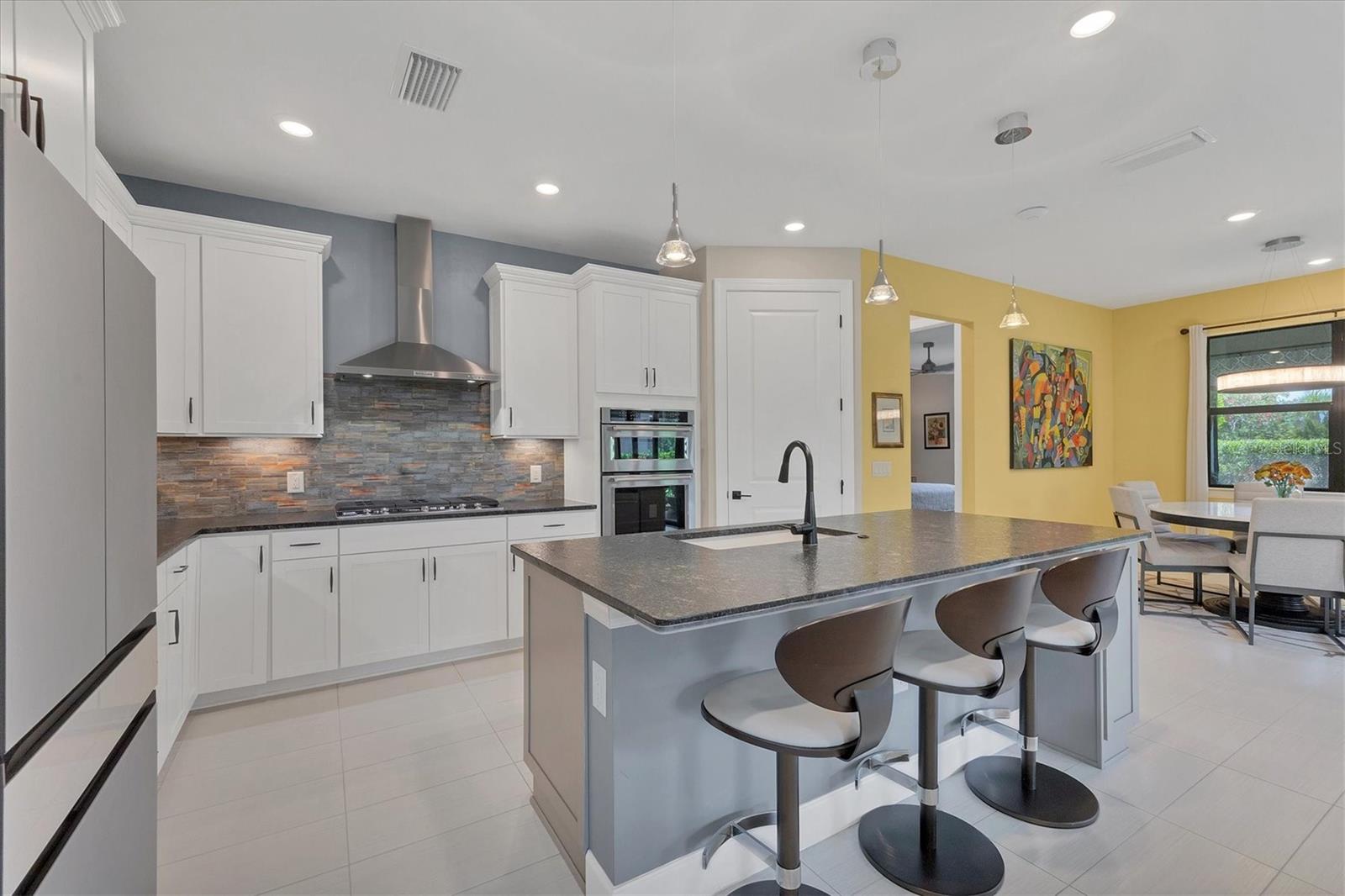 Image 13 of 70 For 17546 Northwood Place
