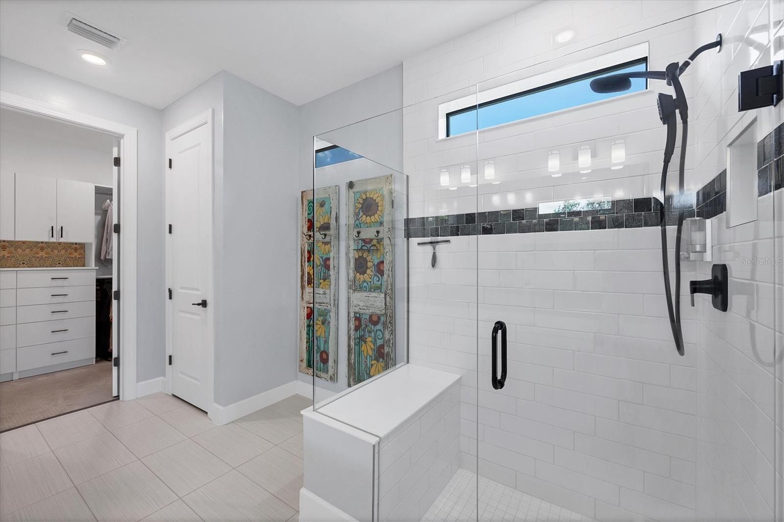 Image 22 of 70 For 17546 Northwood Place
