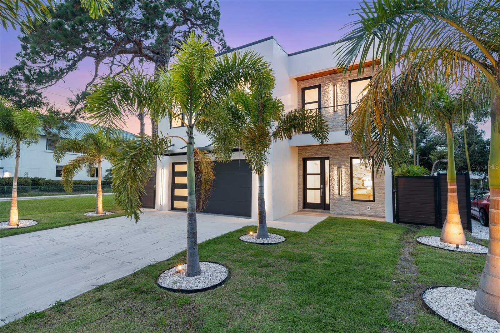 Details for 2111 Hawthorne Street, SARASOTA, FL 34239