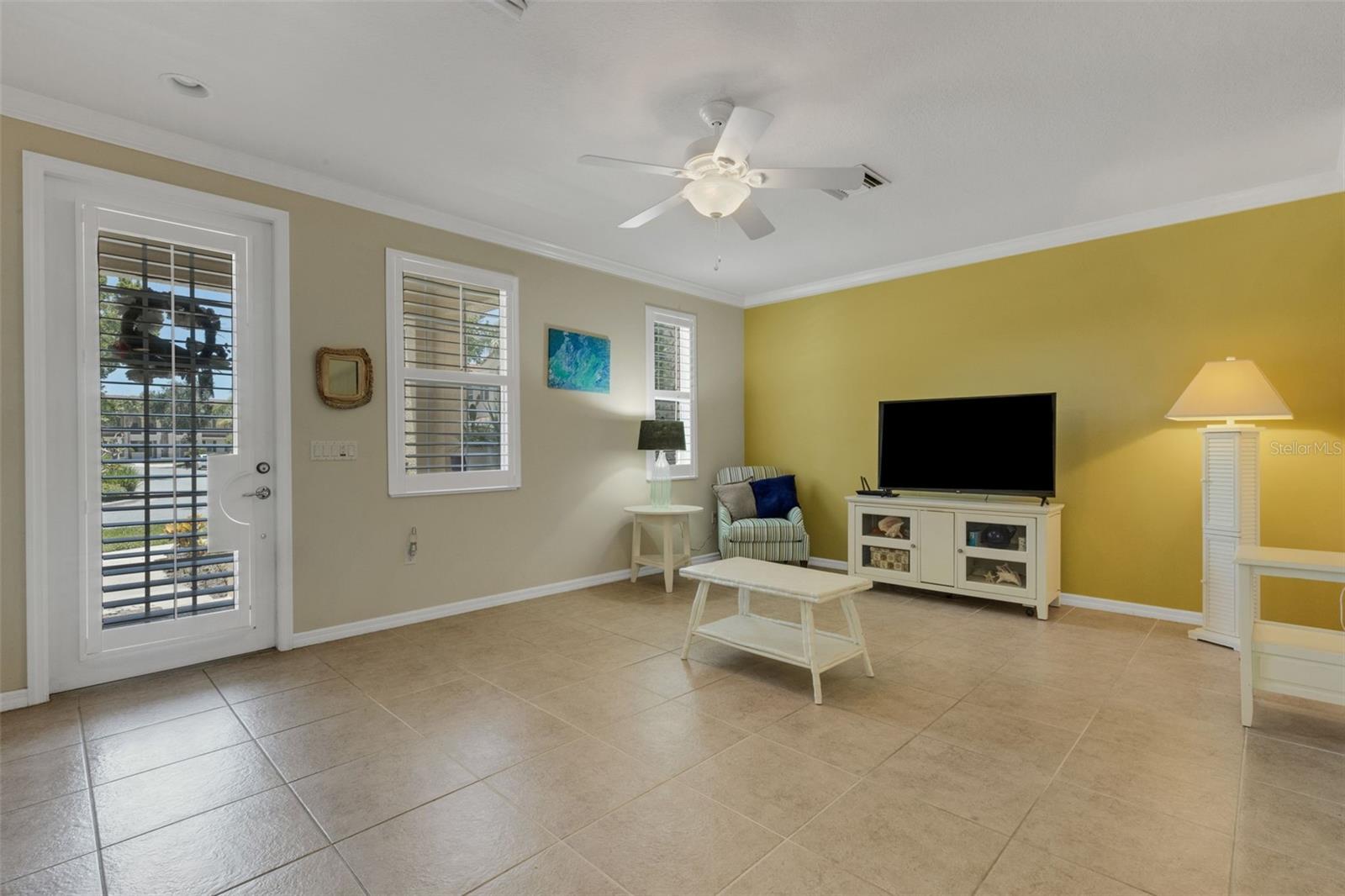 Image 6 of 35 For 3766 82nd Avenue Circle E 106