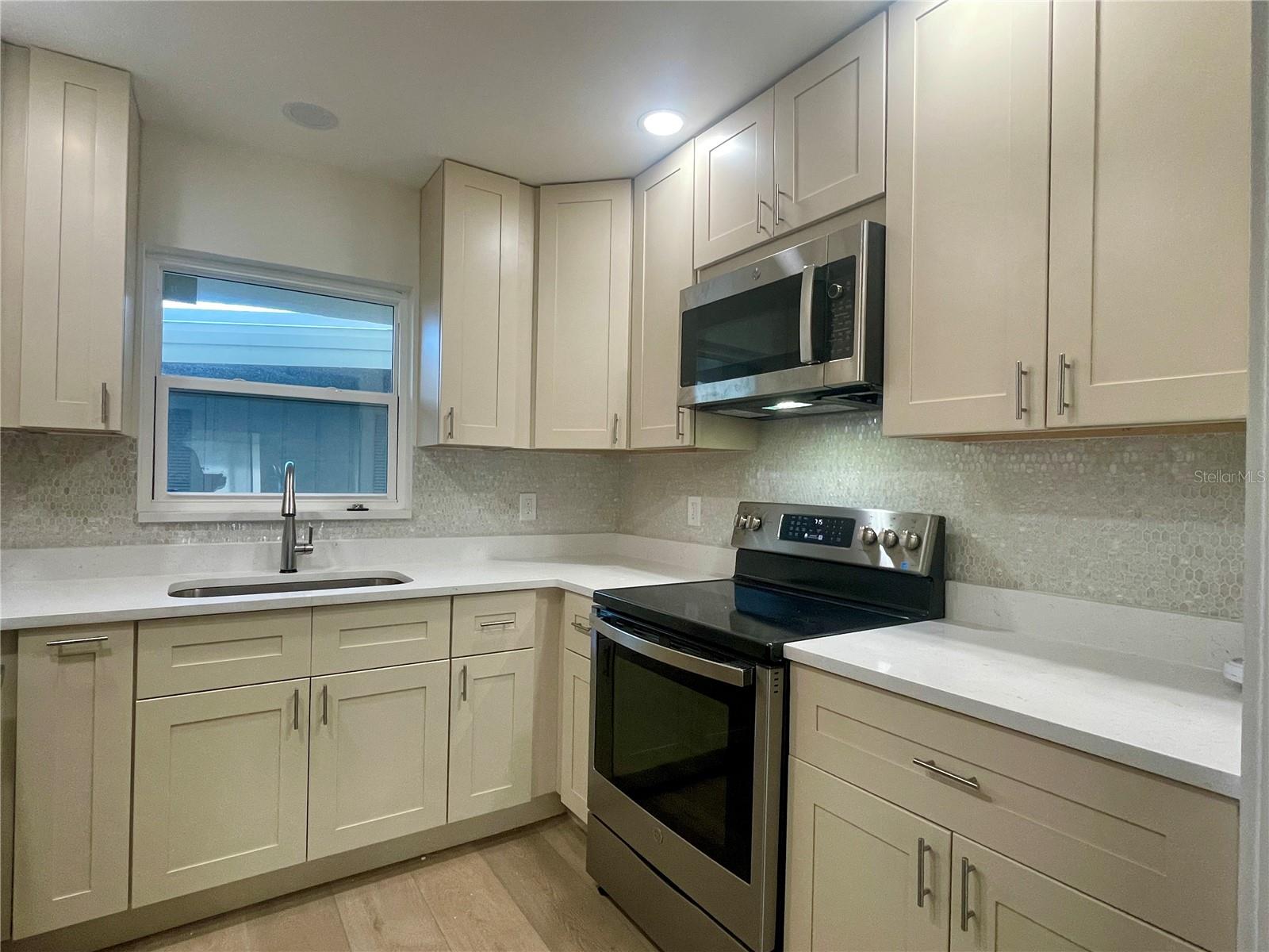 Image 11 of 30 For 6300 Flotilla Drive 71