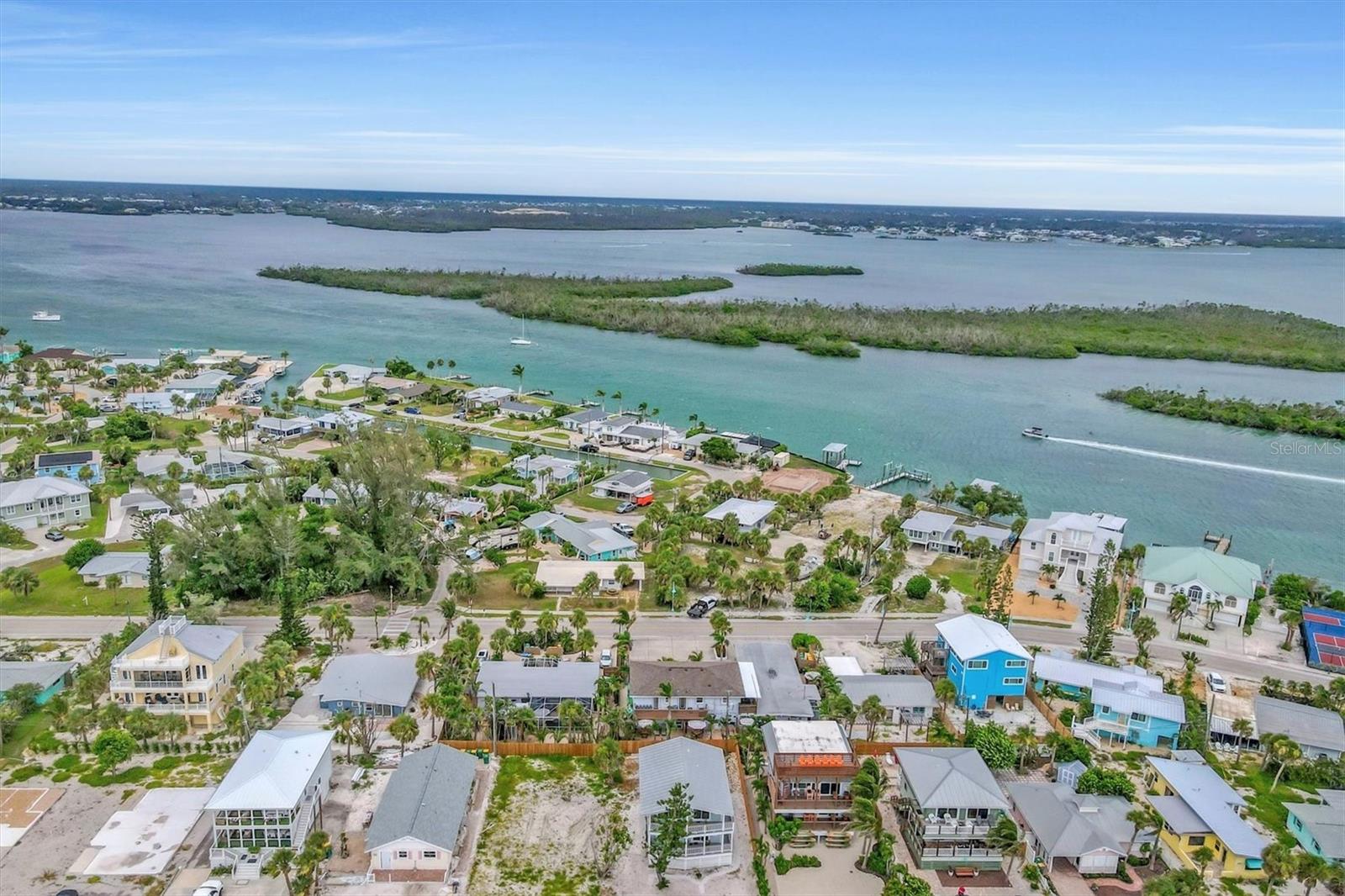 Image 2 of 70 For 1107 Shore View Drive