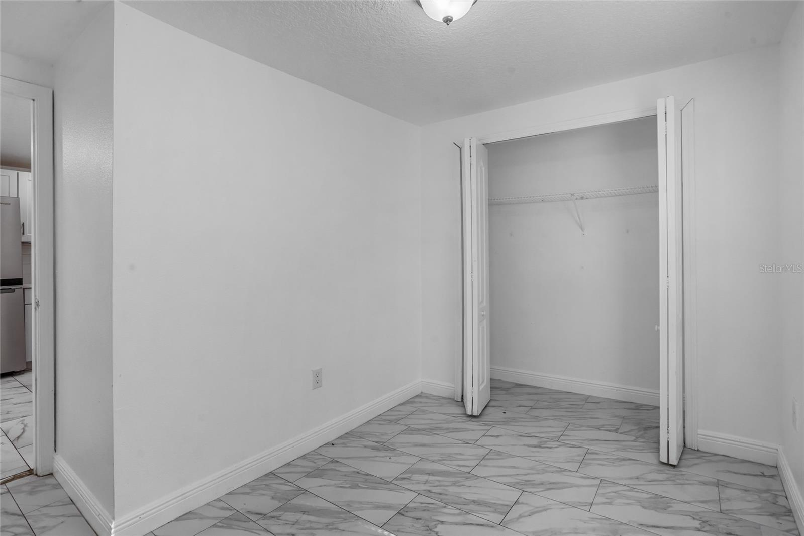 Image 30 of 39 For 906 Celery Avenue