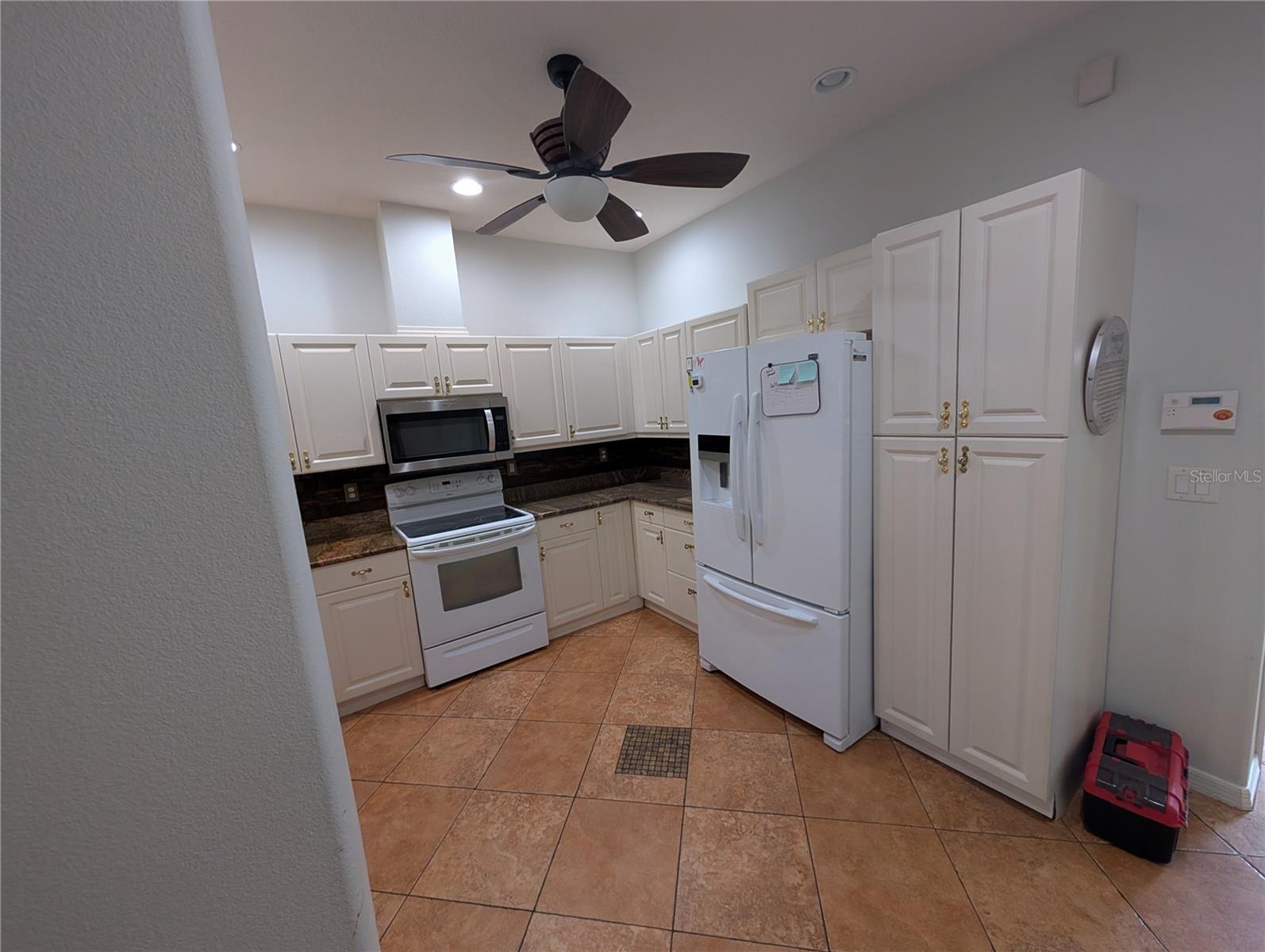 Image 3 of 20 For 2641 73rd Court W 124