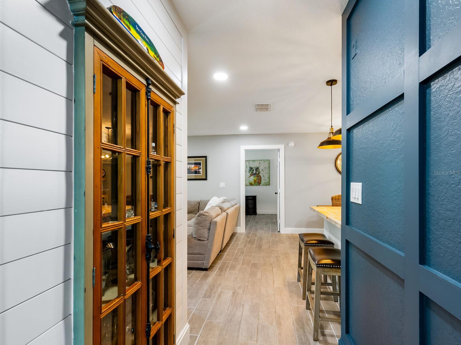Image 21 of 36 For 7424 Vista Way 104