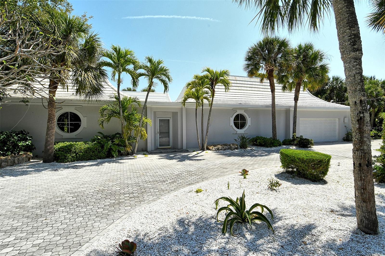 Image 2 of 43 For 2800 Casey Key Road