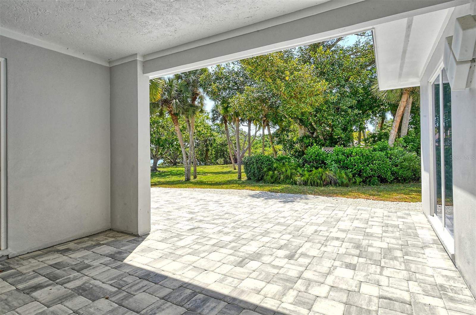 Image 31 of 43 For 2800 Casey Key Road