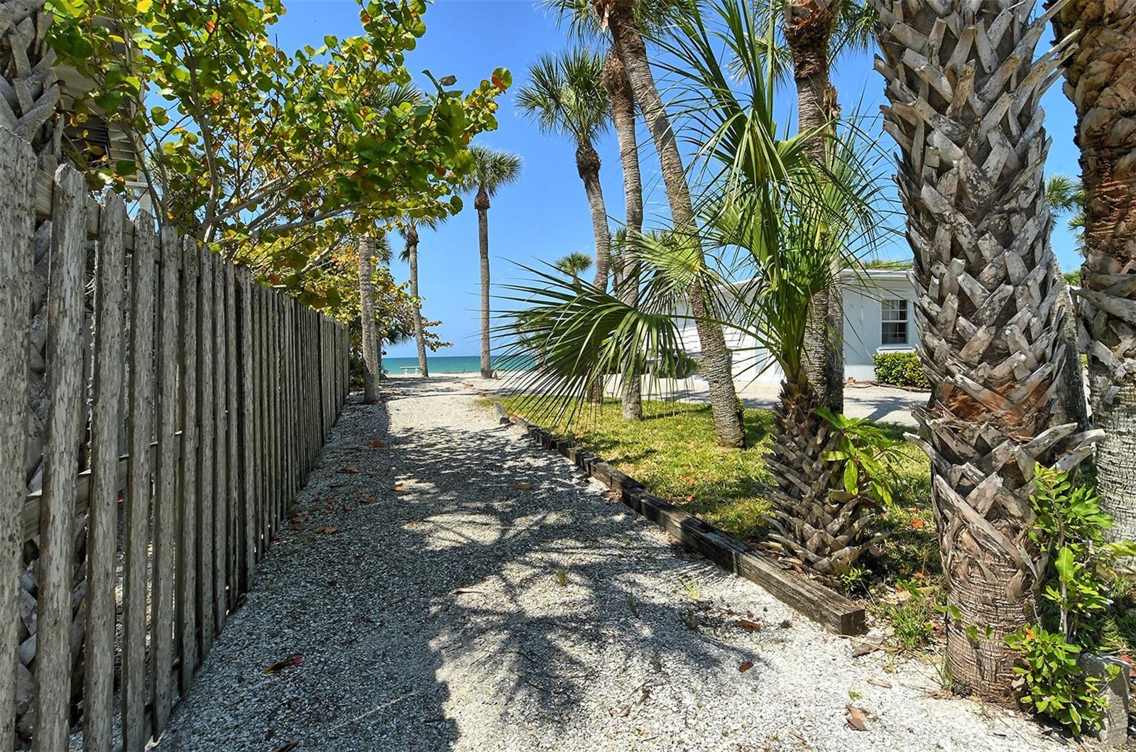 Image 40 of 43 For 2800 Casey Key Road